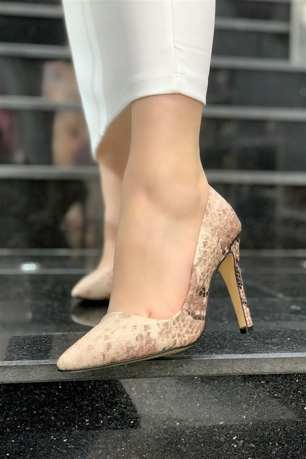Vizon Desenli Deri Stiletto 