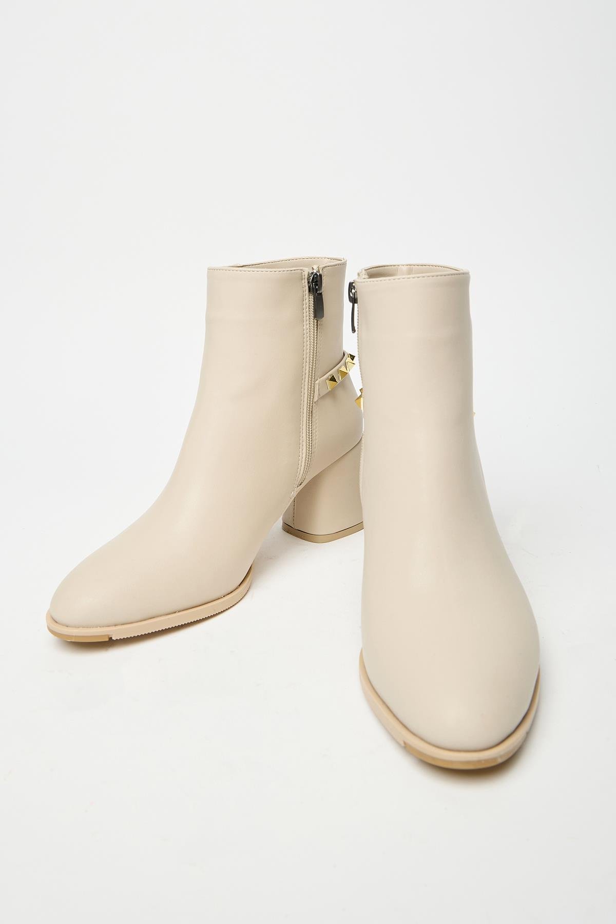 Bej Gold Zımba Detaylı Blok Topuk Modern Bot Günlük - Şık