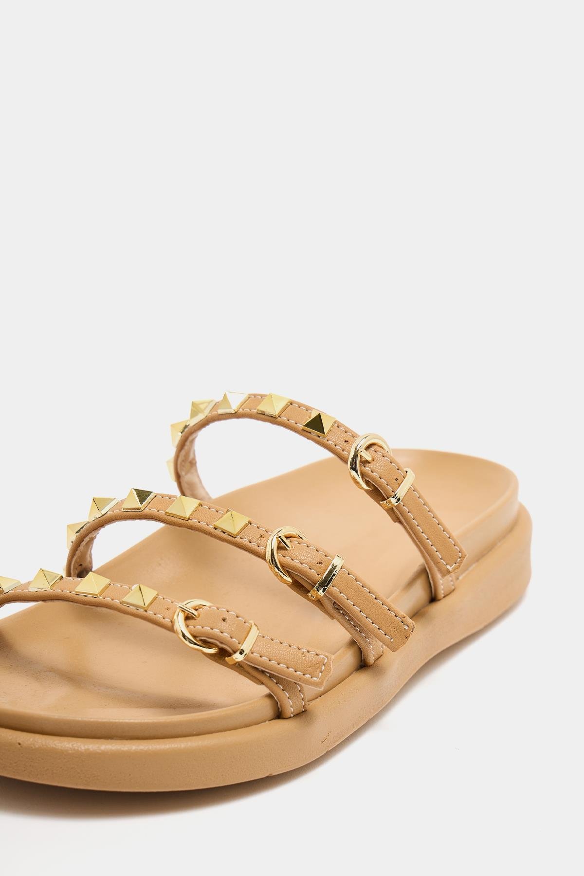 Gold Zımba Detaylı Trend Terlik Vizon