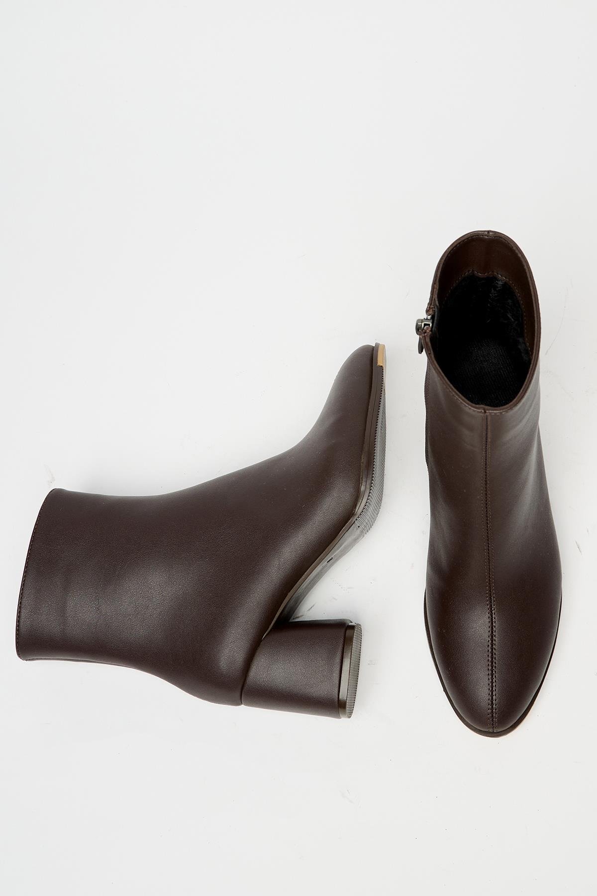 Kadın Kahverengi Topuklu Bot & Bootie – Fermuarlı Şık Günlük Bot