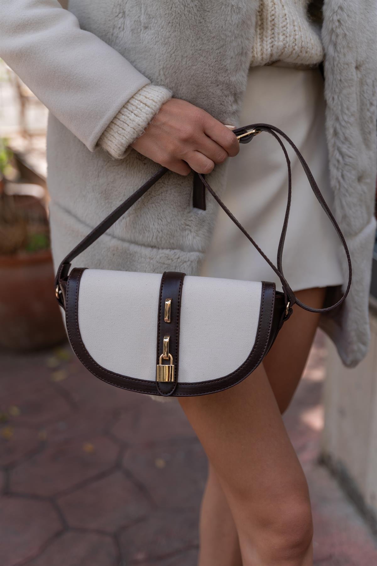 Kahverengi Krem Kadın Kontrast Tasarım Çapraz Askılı Çanta