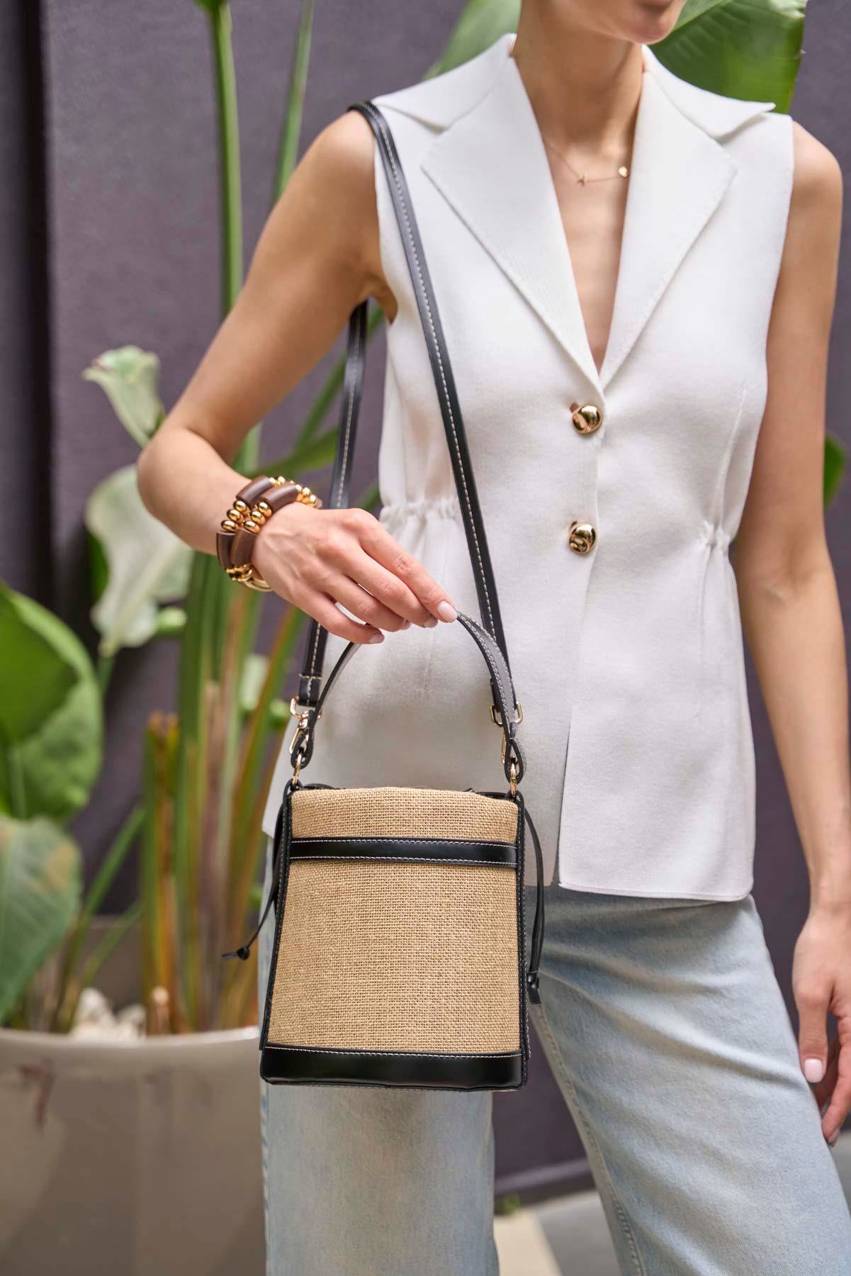 Kontrast Dikişli Kova El ve Omuz  Çanta Siyah Hasır