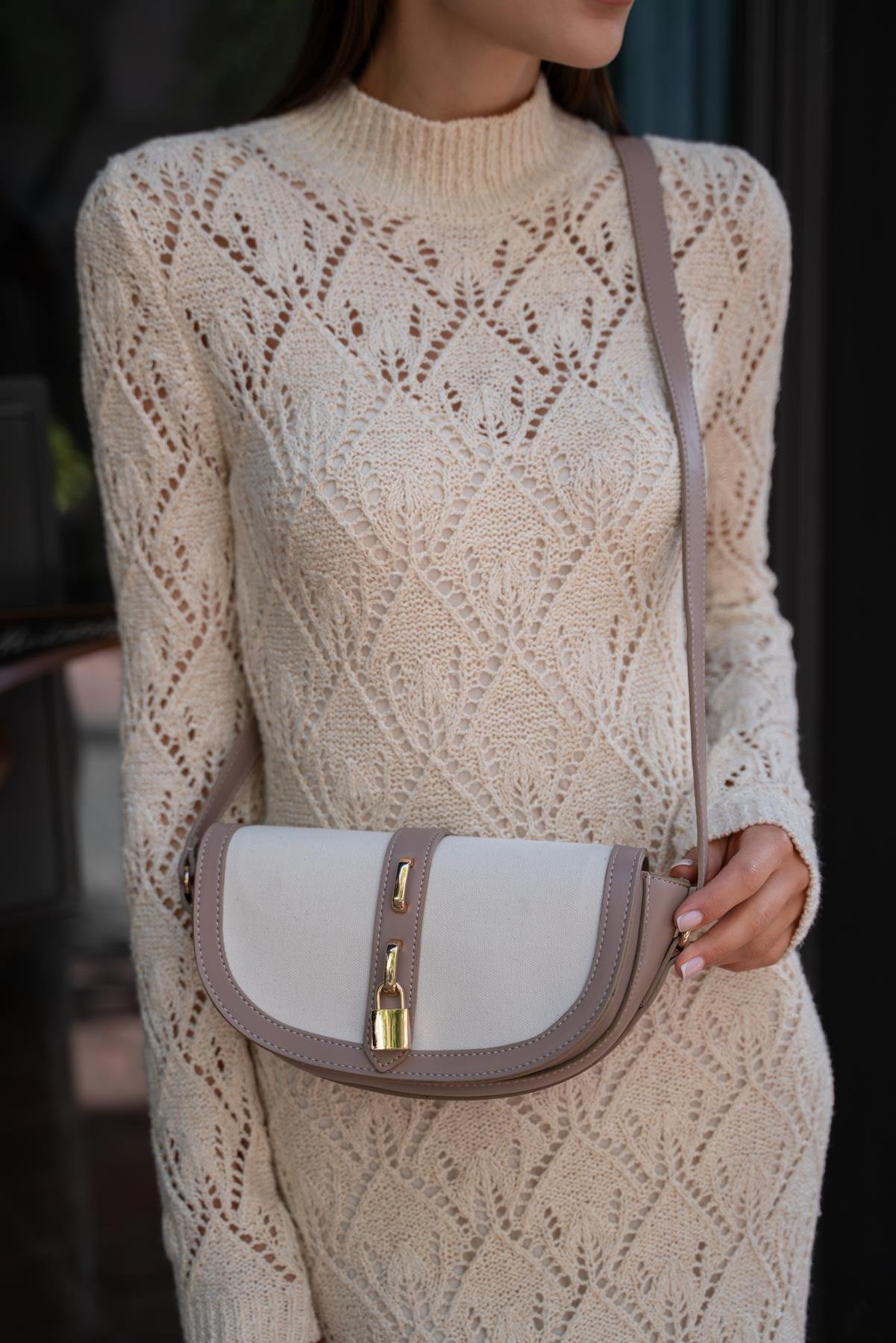 Koyu Vizon-Krem Kadın Kontrast Tasarım Çapraz Askılı Çanta