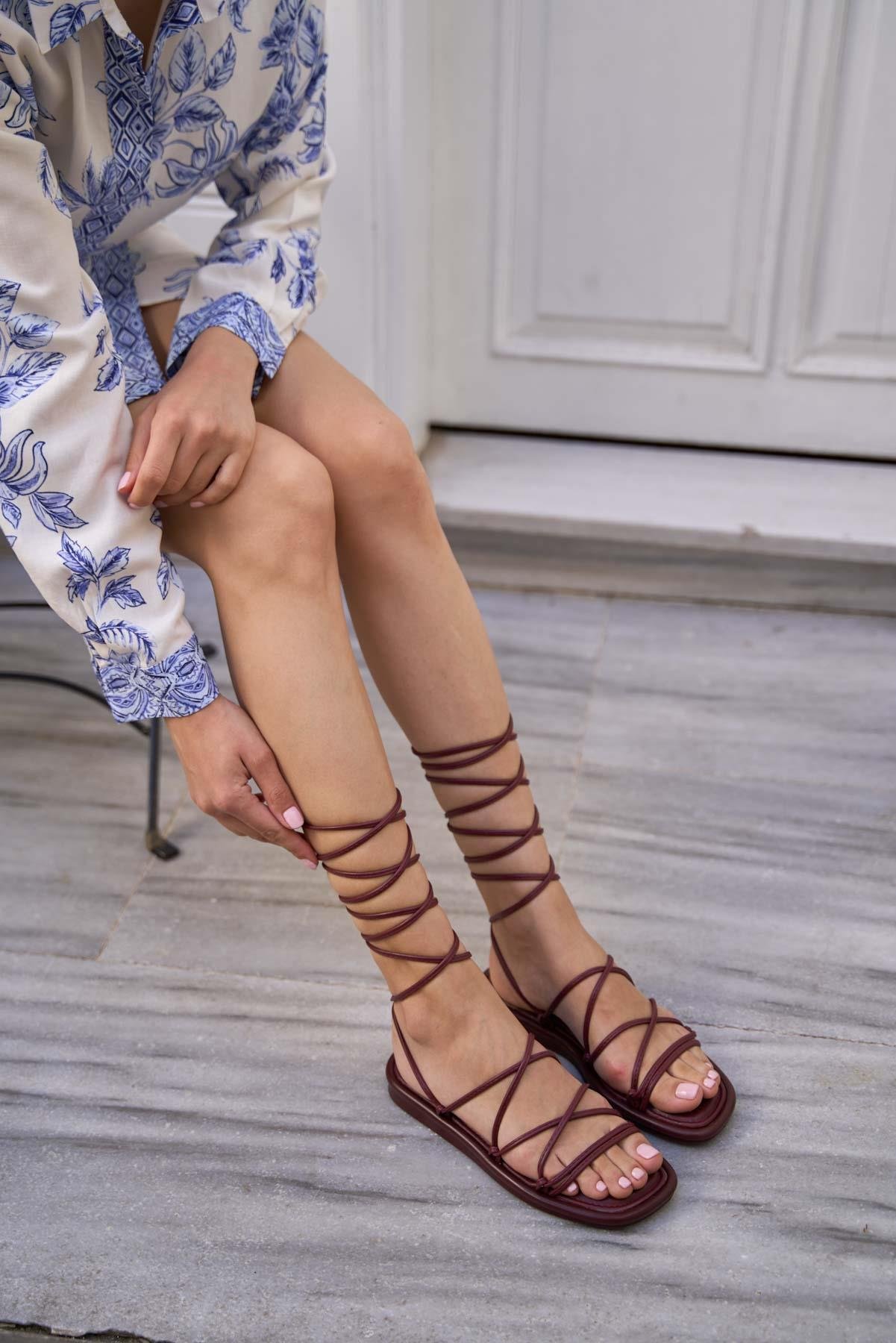 Sarma Bağcıklı Puf Sandalet Bordo