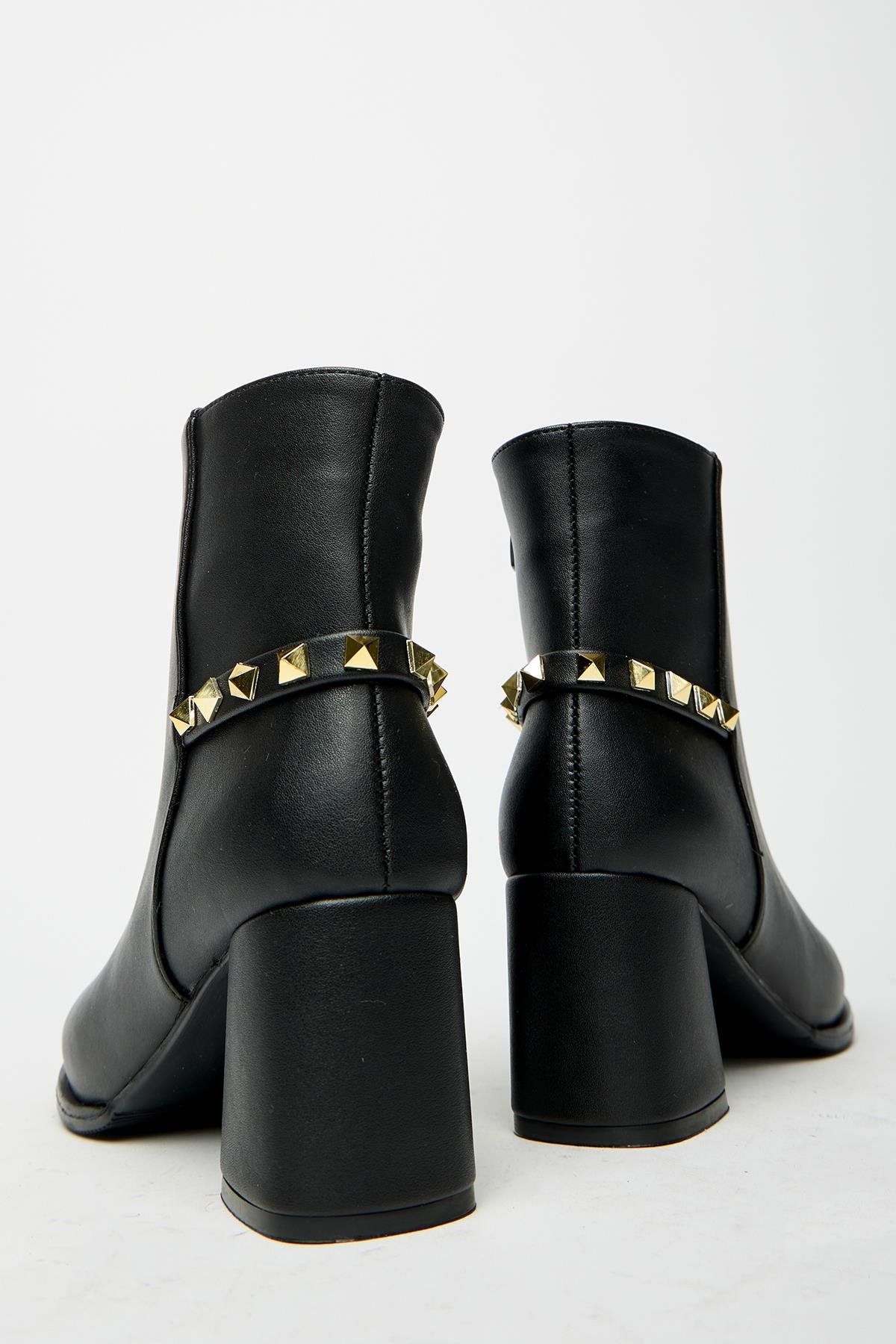 Siyah Gold Zımba Detaylı Blok Topuk Modern Bot Günlük - Şık