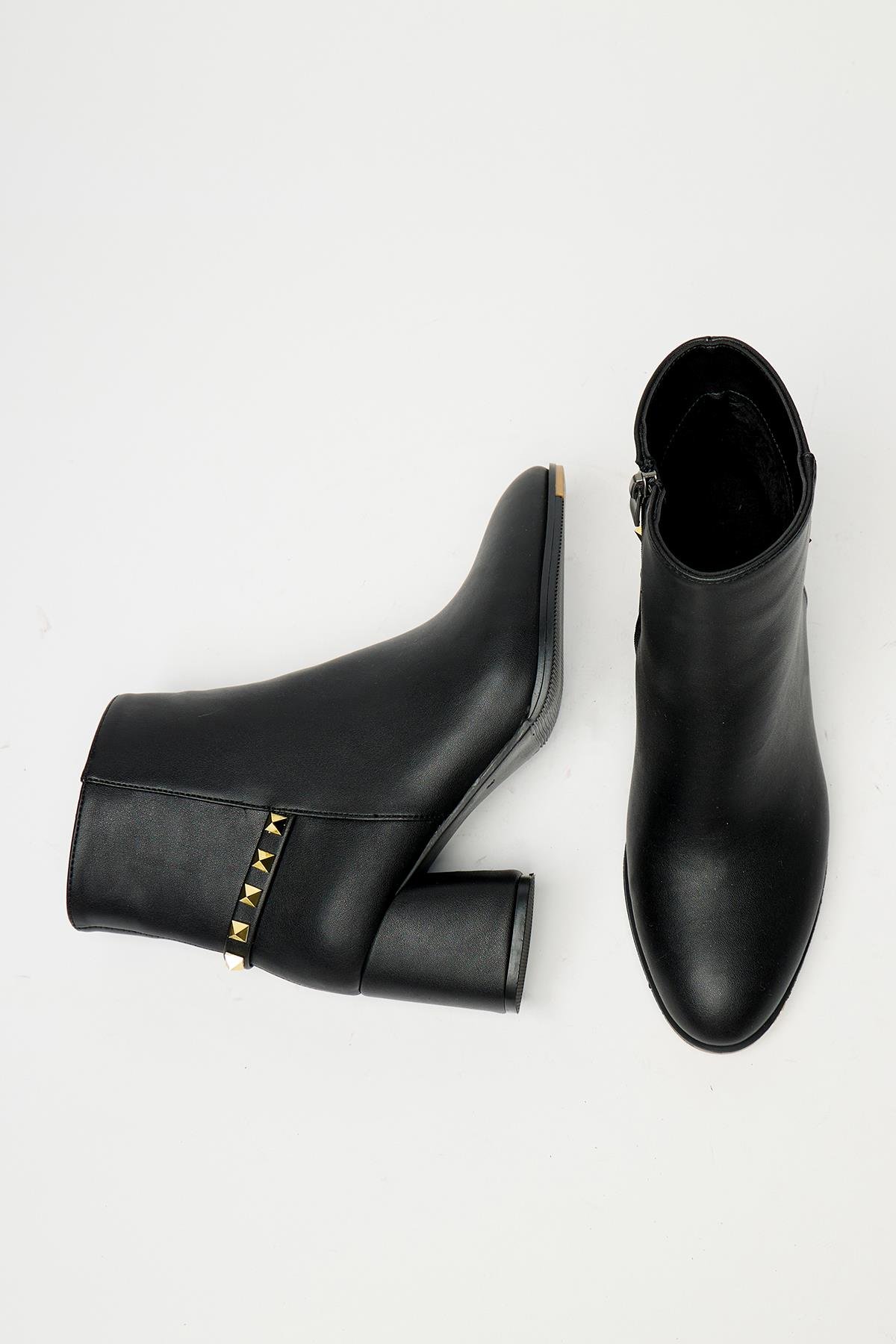 Siyah Gold Zımba Detaylı Blok Topuk Modern Bot Günlük - Şık