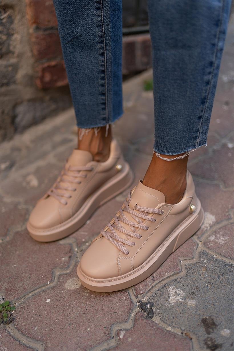 Vizon Kadın Yuvarlak Burunlu İnci Detaylı Önden Bağcıklı Sneaker