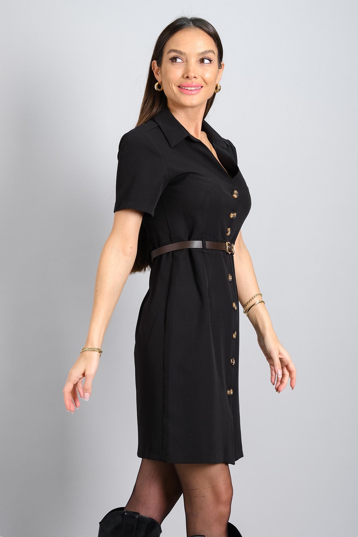 Sweetness Kadın Siyah Krep Kumaş Önden Düğmeli Model Kısa Kol Kemer Detaylı ElbiseSWEETNESS