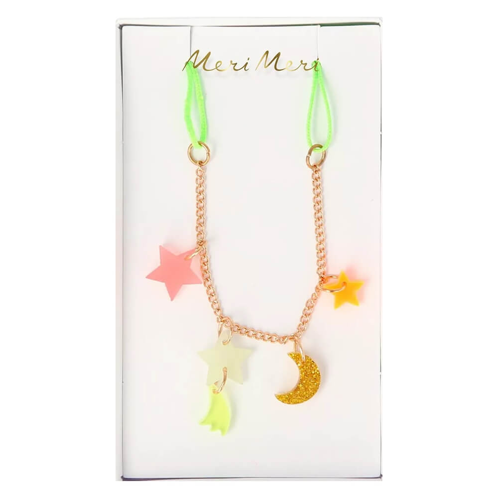  AY - YILDIZ KOLYE Çocuk Kitapları Uzmanı - Children's Books Expert