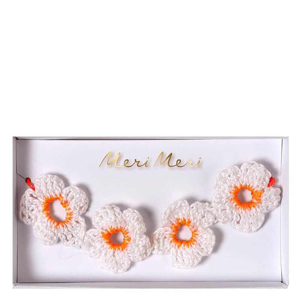  YAPRAKLI - ÇİÇEKLİ BİLEKLİK Çocuk Kitapları Uzmanı - Children's Books Expert