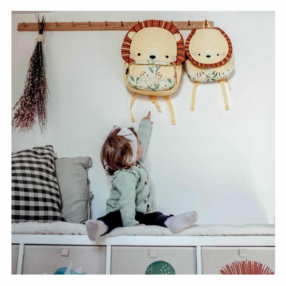 A4 Boyutlu Çocuk Sırt Çantası - Cesur Aslan Çocuk Kitapları Uzmanı - Children's Books Expert