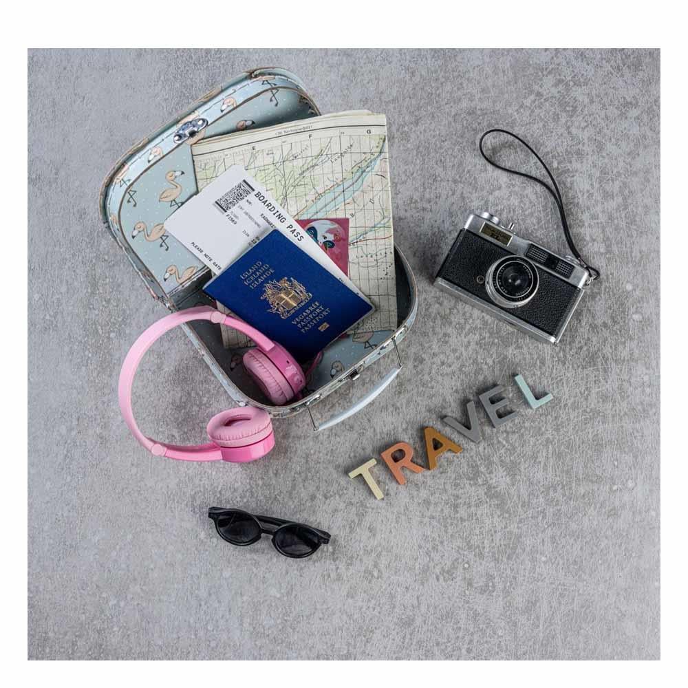 Buddyphones Travel -  Kulak Üstü Kulaklık Çocuk Kitapları Uzmanı - Children's Books Expert