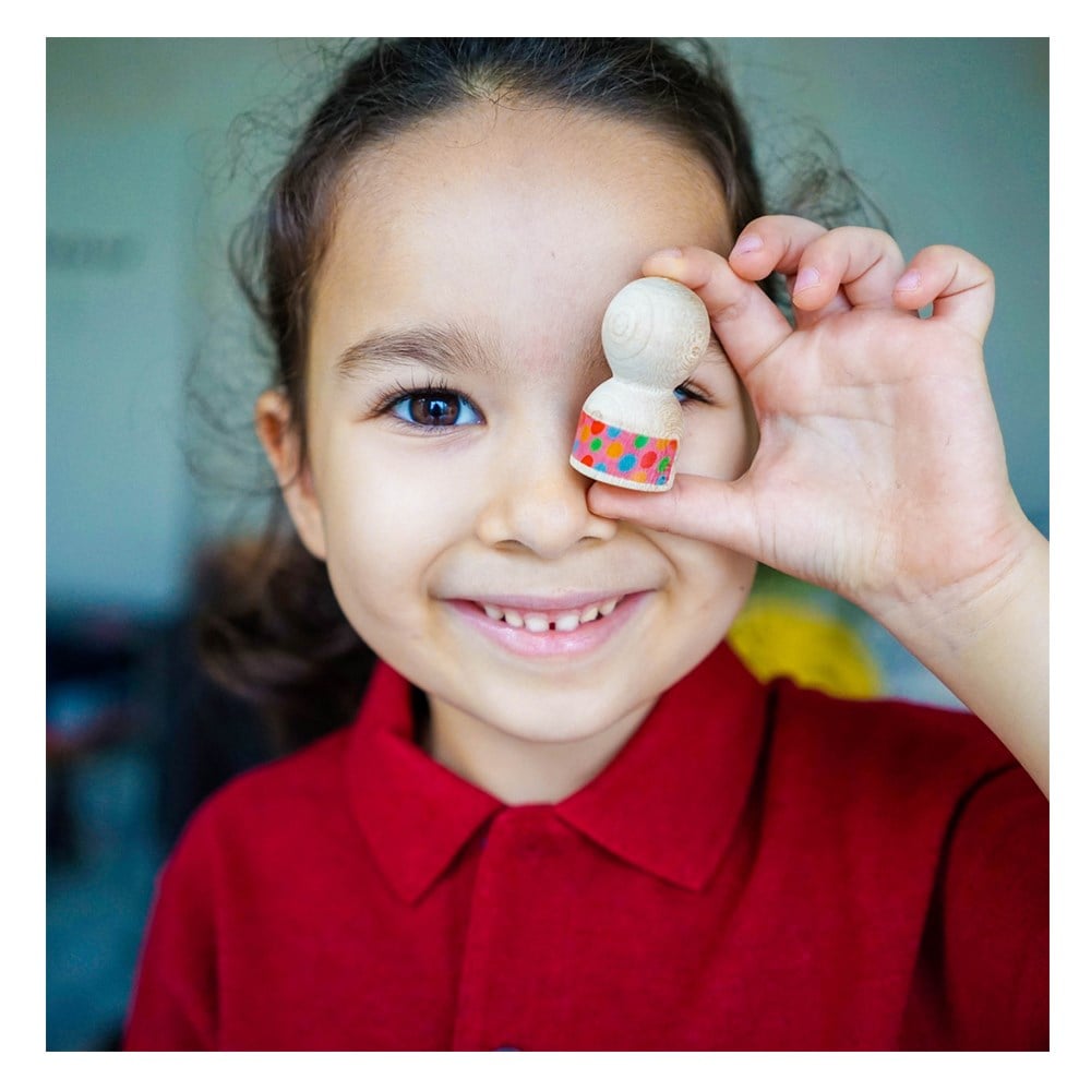 DECORATE IT YOURSELF Çocuk Kitapları Uzmanı - Children's Books Expert