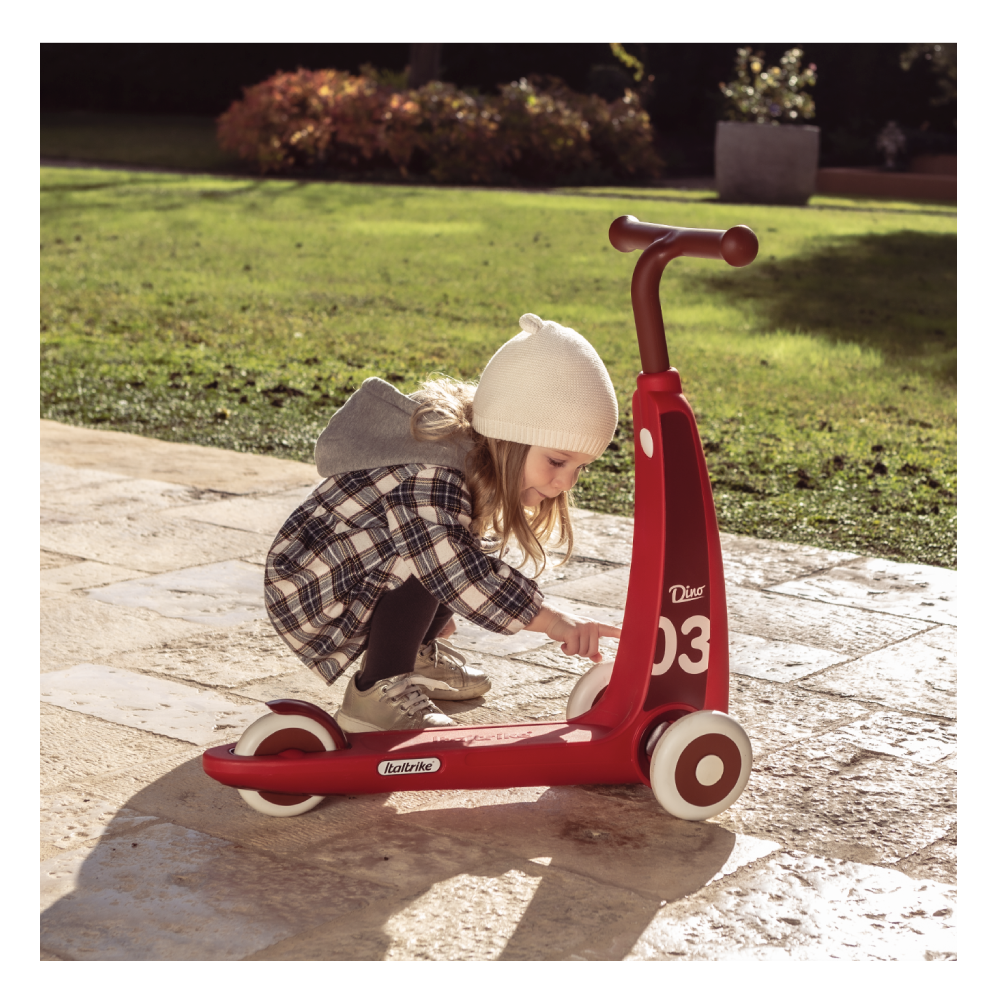 Dino - Scooter - Kırmızı Çocuk Kitapları Uzmanı - Children's Books Expert