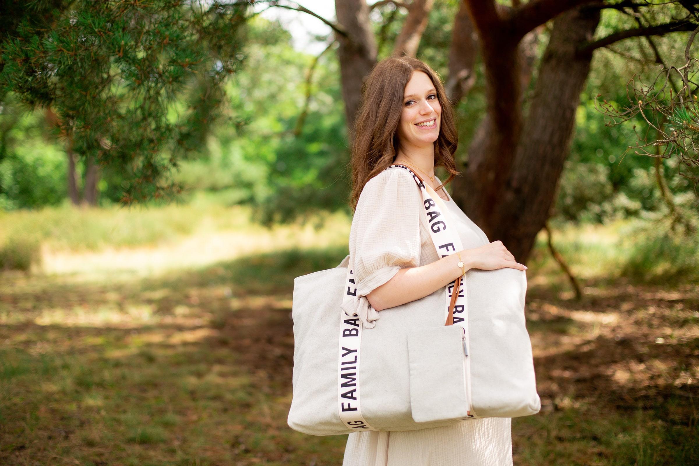 Family Bag Signature Kanvas Krem