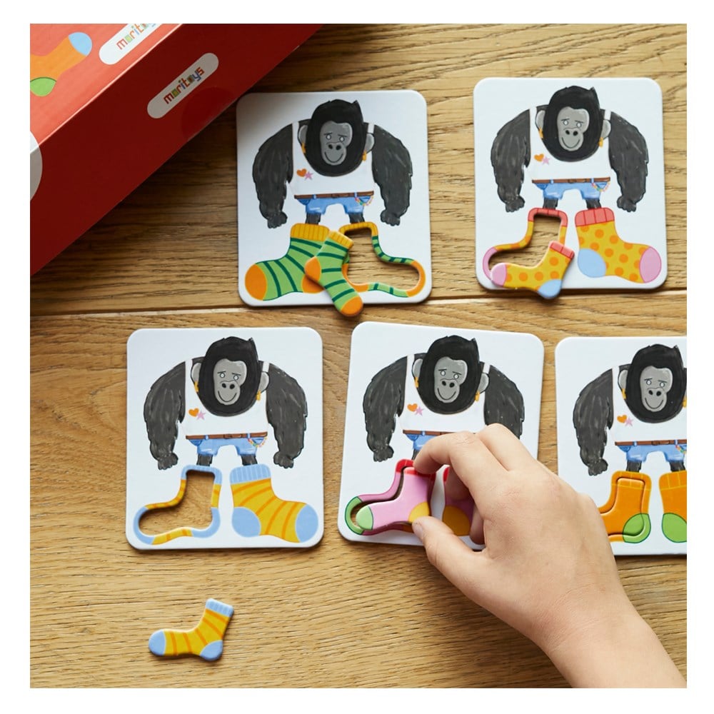 GIANT GORILLA SOCKS Çocuk Kitapları Uzmanı - Children's Books Expert