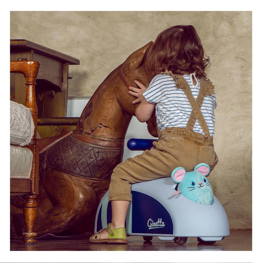 Ginetta Minieolo Light Blue Çocuk Kitapları Uzmanı - Children's Books Expert