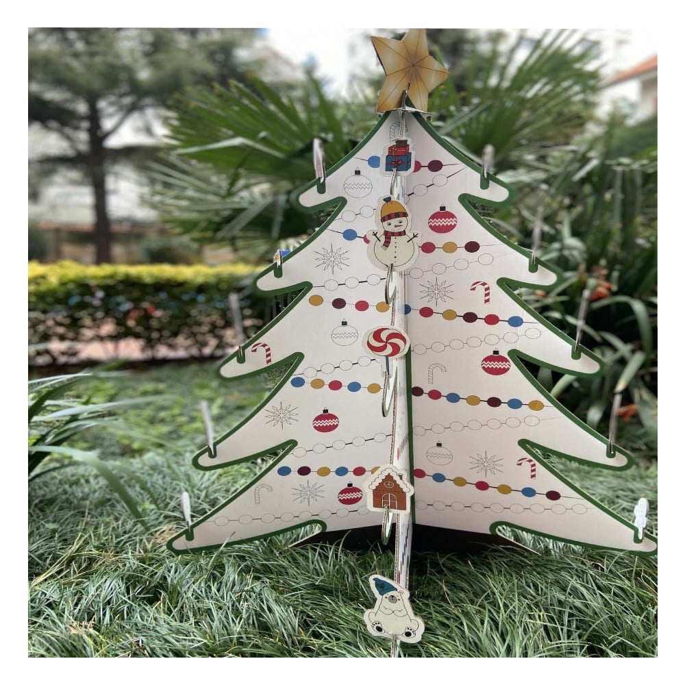 LITTLE NEW YEAR TREE OYUN MAKETİ Çocuk Kitapları Uzmanı - Children's Books Expert