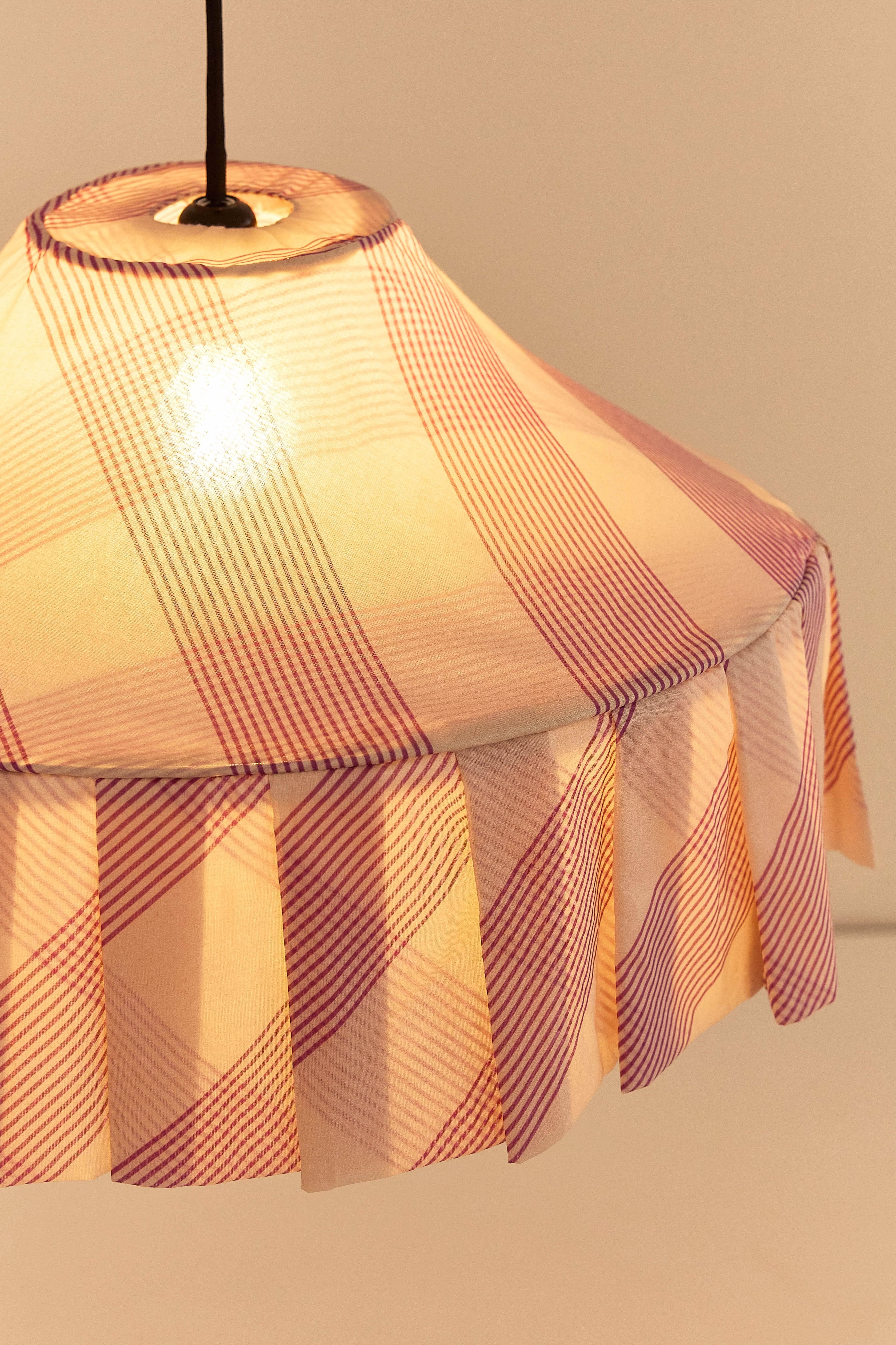Nobodioz Nicole Aydınlatma Şapkası, 50cm çap, Lilac Diagonal Stripe