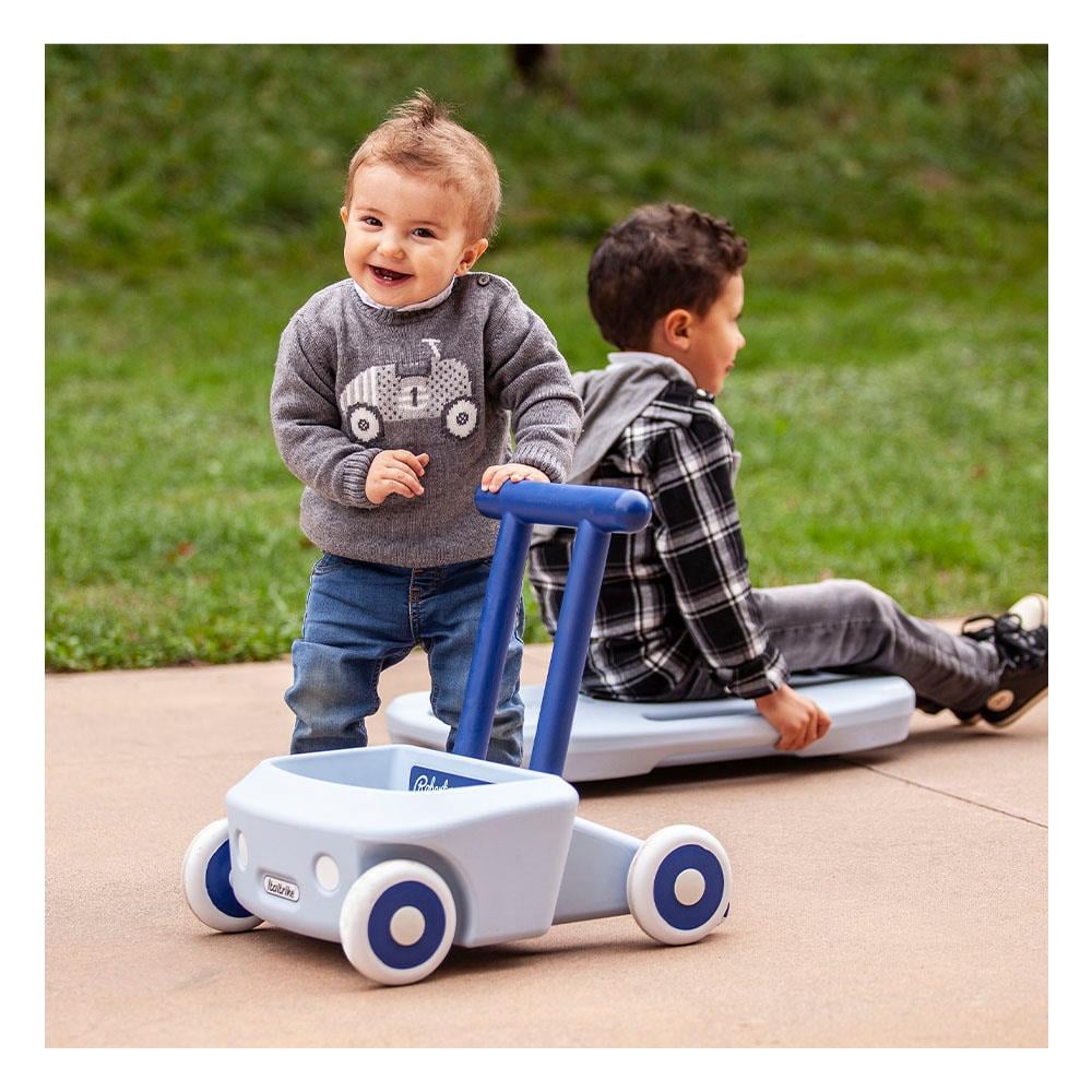 Roberto Minieolo Light Blue Çocuk Kitapları Uzmanı - Children's Books Expert