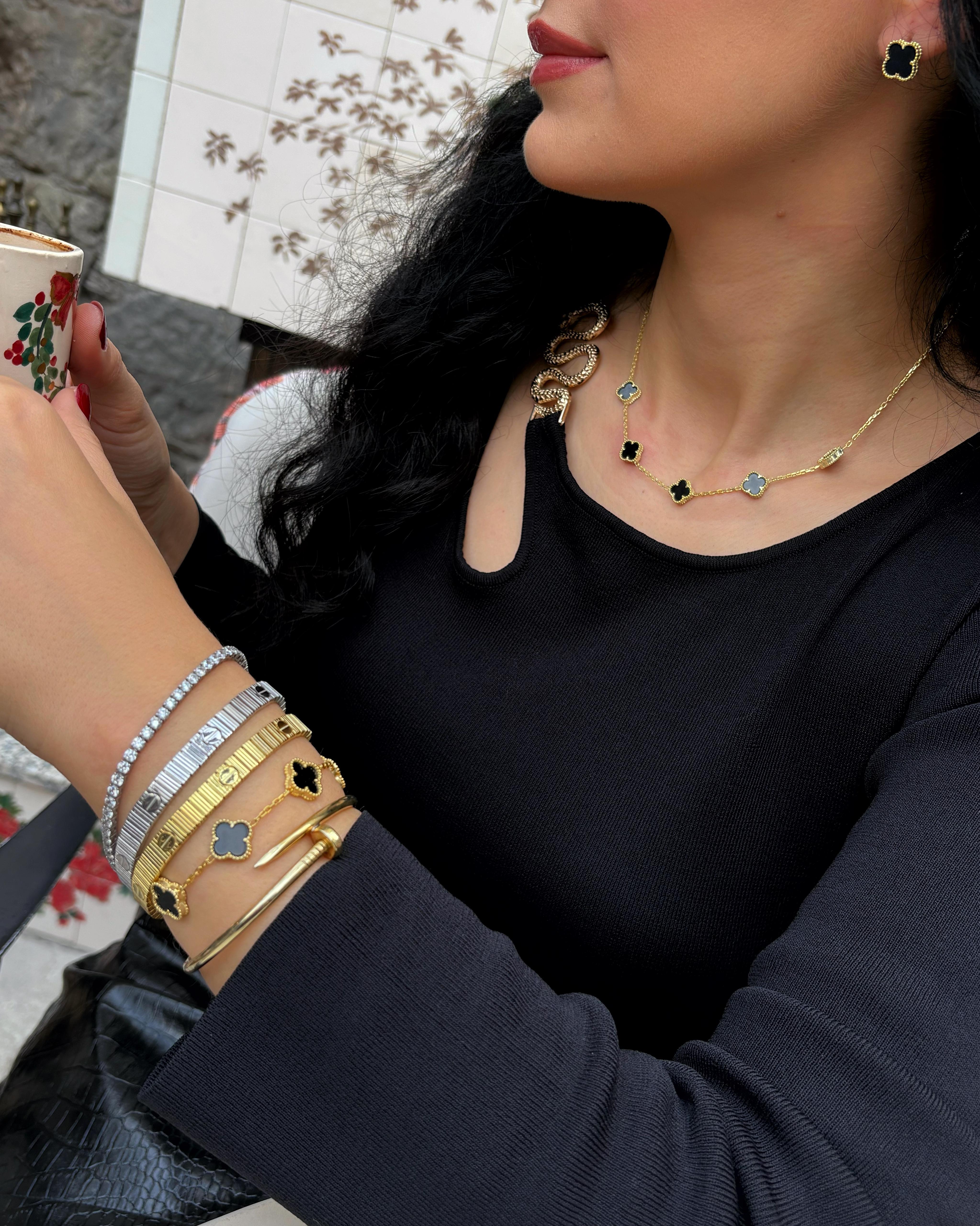 Kadın Gümüş 5 Yoncalı Siyah Kolye 