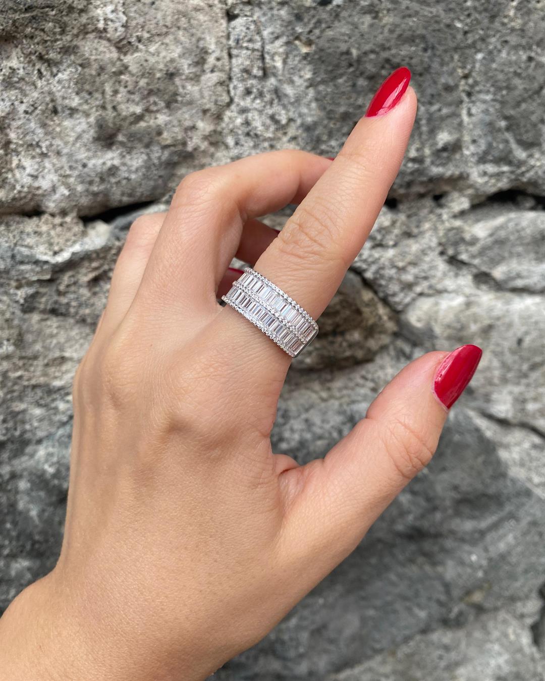 Kadın Gümüş Baget Taşlı Yüzük