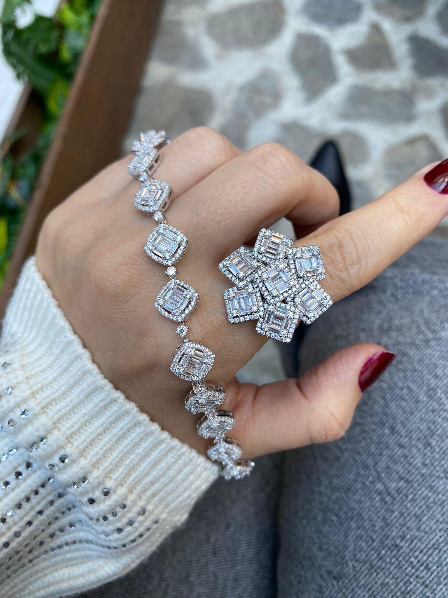 Kadın Gümüş Bagetli Çiçek Yüzük