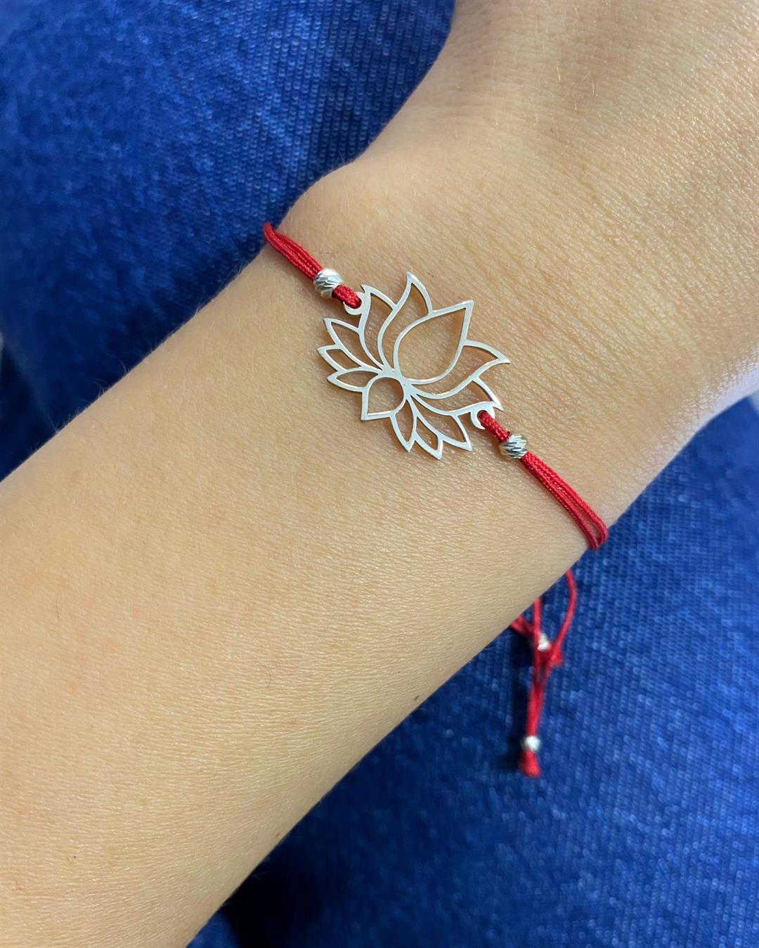 Kadın Gümüş Bordo İpli Figürlü Bileklik