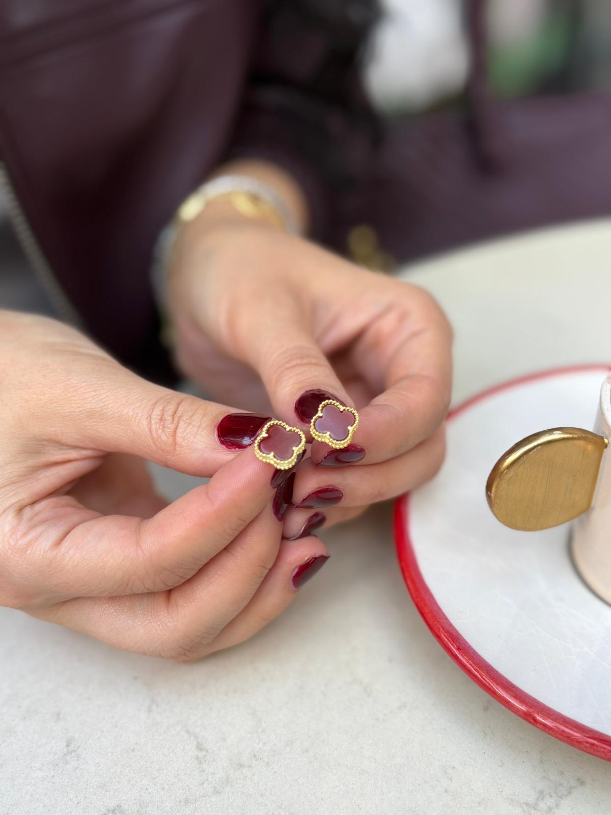 Kadın Gümüş Bordo Mineli Yonca Küpe