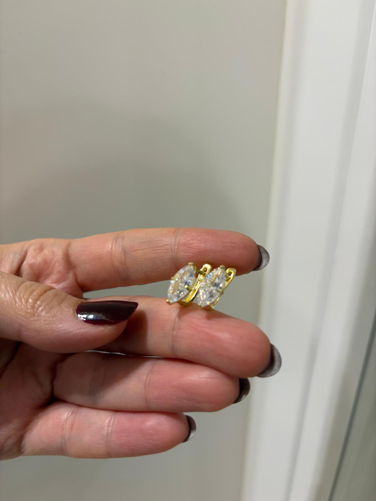 Kadın Gümüş Damla Taşlı Küpe