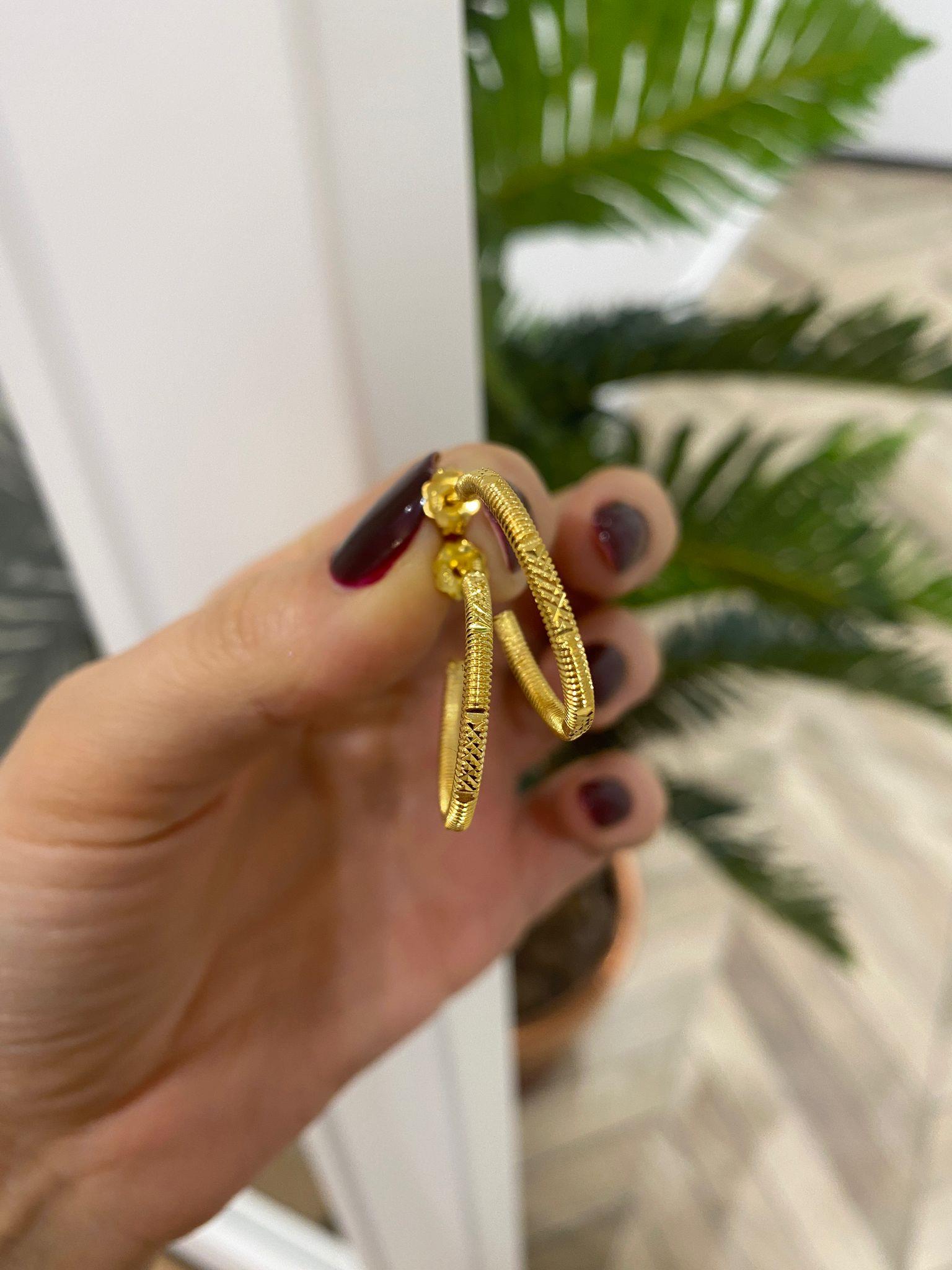 Kadın Gümüş Desenli Ajda Küpe