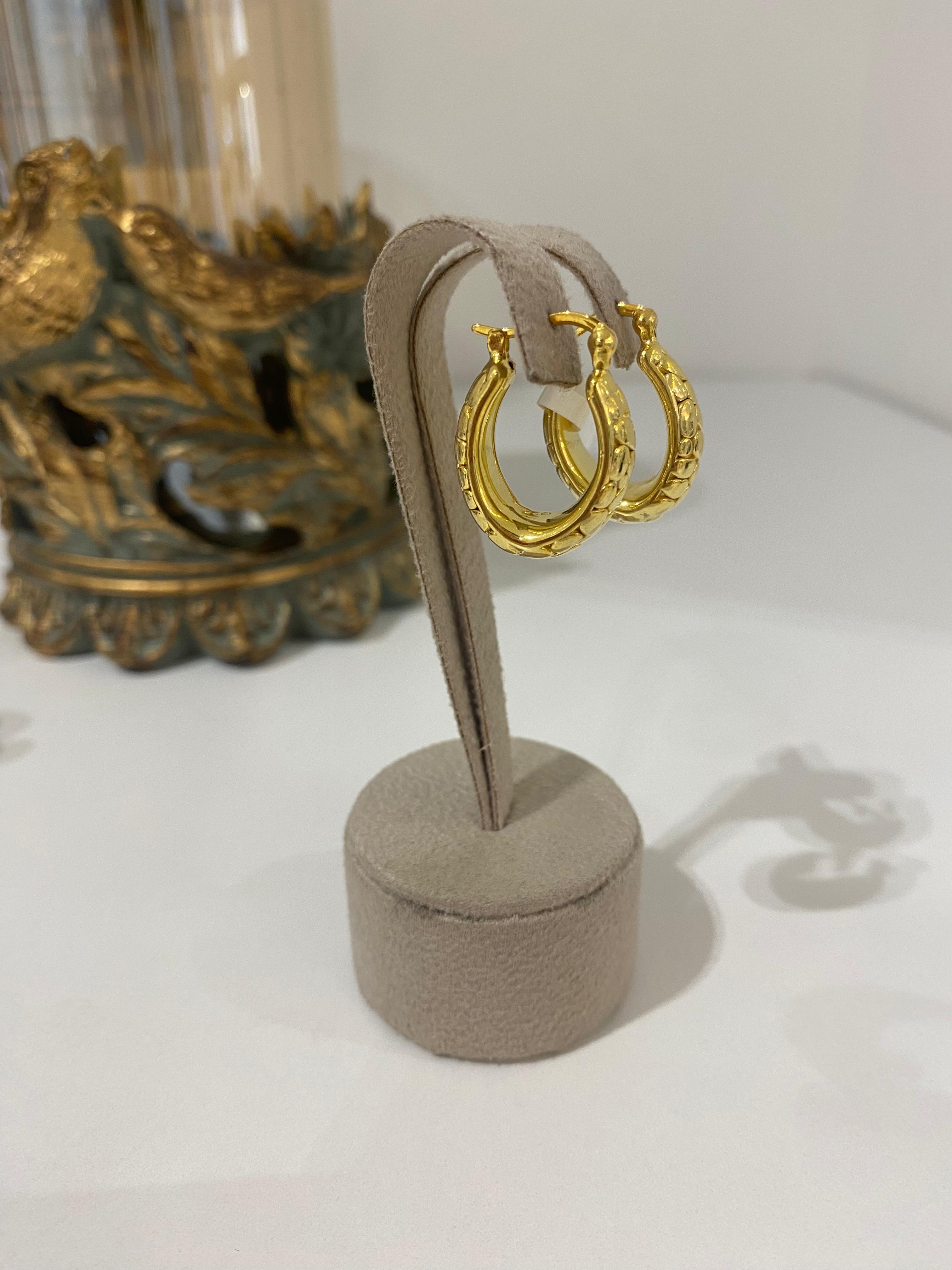 Kadın Gümüş Desenli Oval Küpe