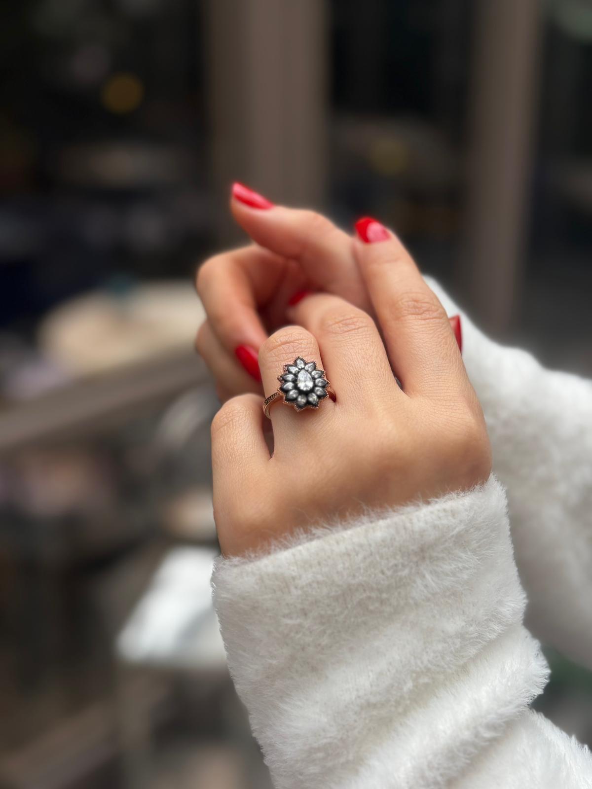 Kadın Gümüş Elmas Montür Özel Tasarım Yüzük