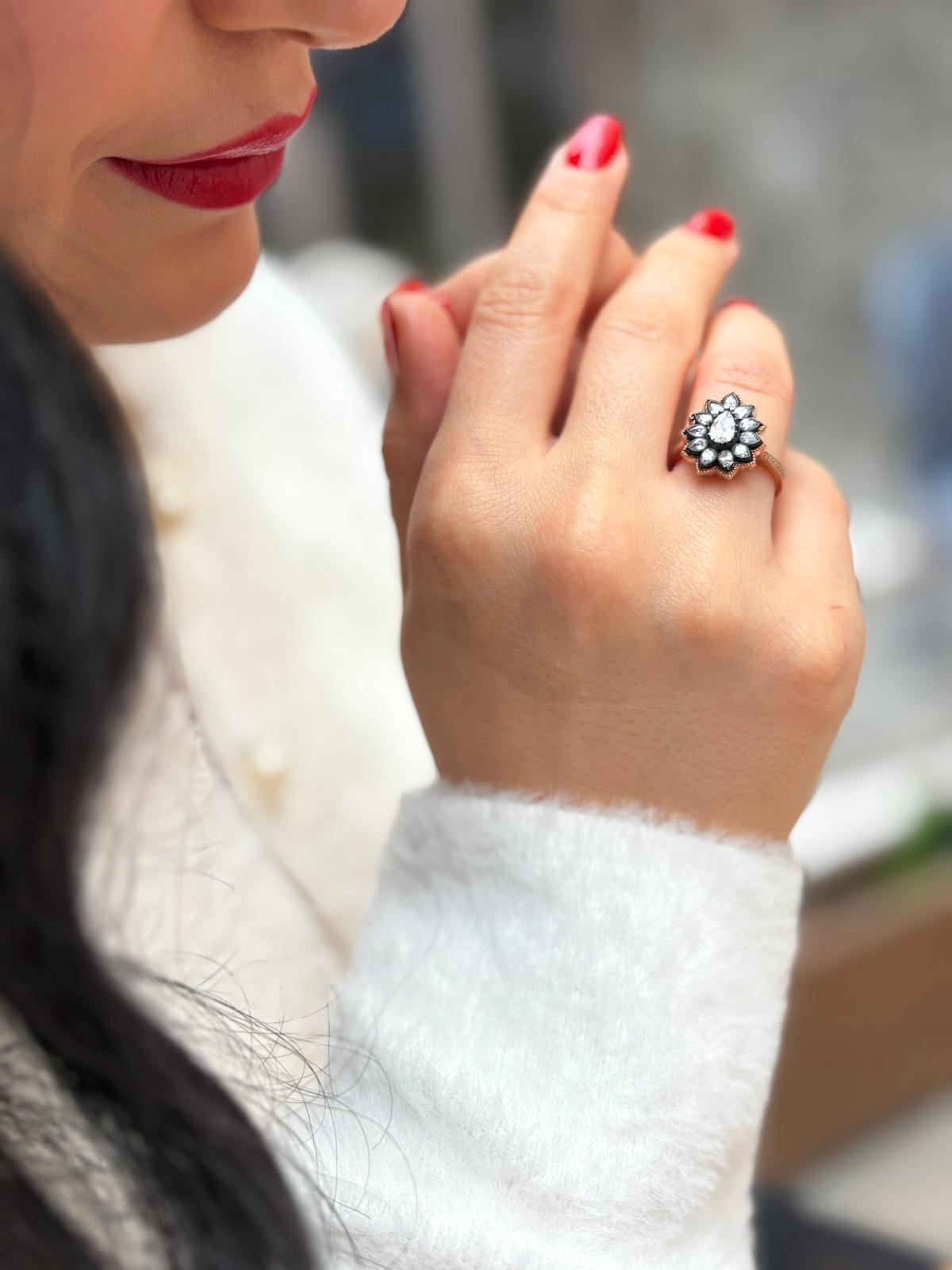 Kadın Gümüş Elmas Montür Özel Tasarım Yüzük