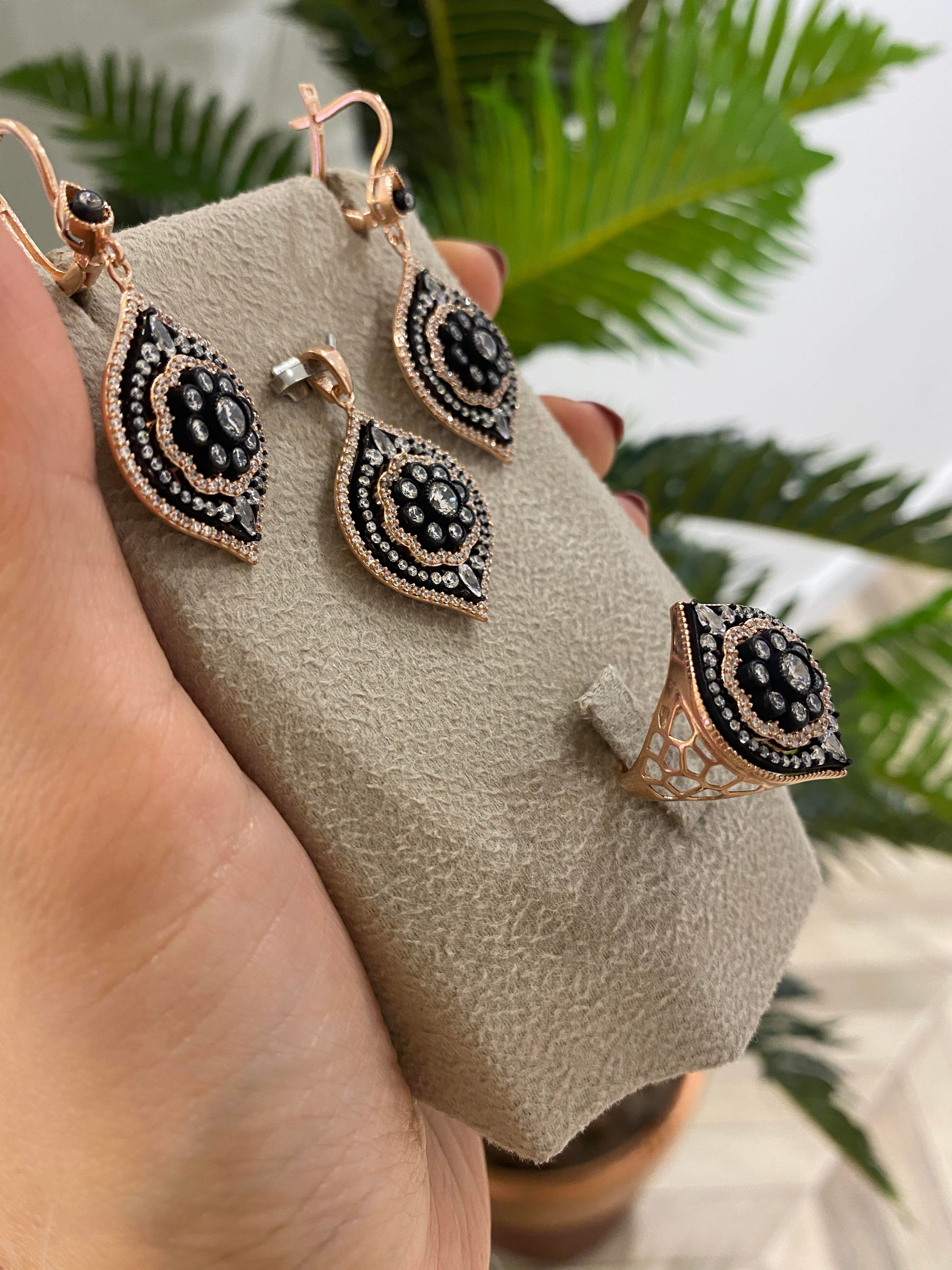 Kadın Gümüş Elmas Montür Tasarım Set 