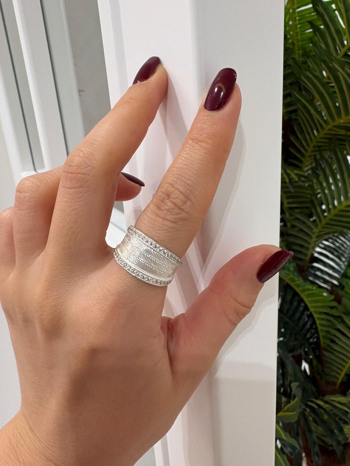 Kadın Gümüş Hasır Taşlı Yüzük