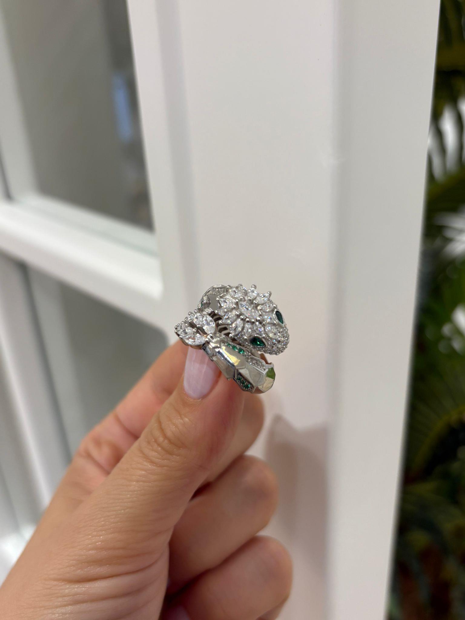 Kadın Gümüş İthal Zirkon Taşlı Tasarım Bileklik ve Yüzük Seti