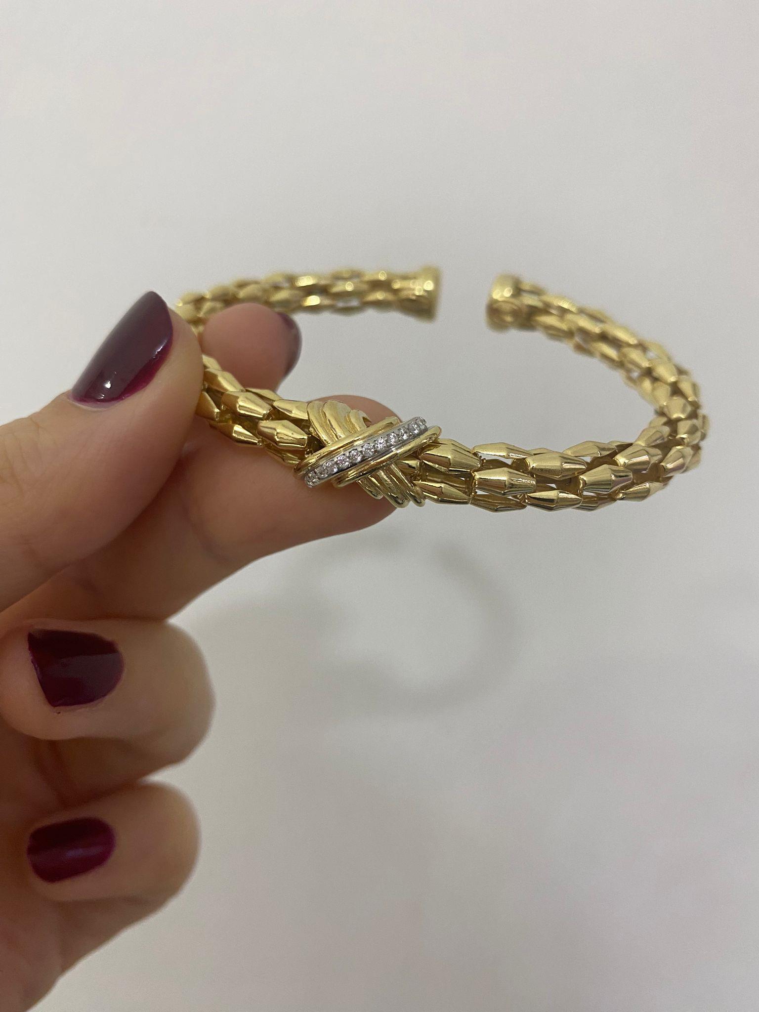 Kadın Gümüş İthal Zirkon Taşlı Tasarım Bileklik