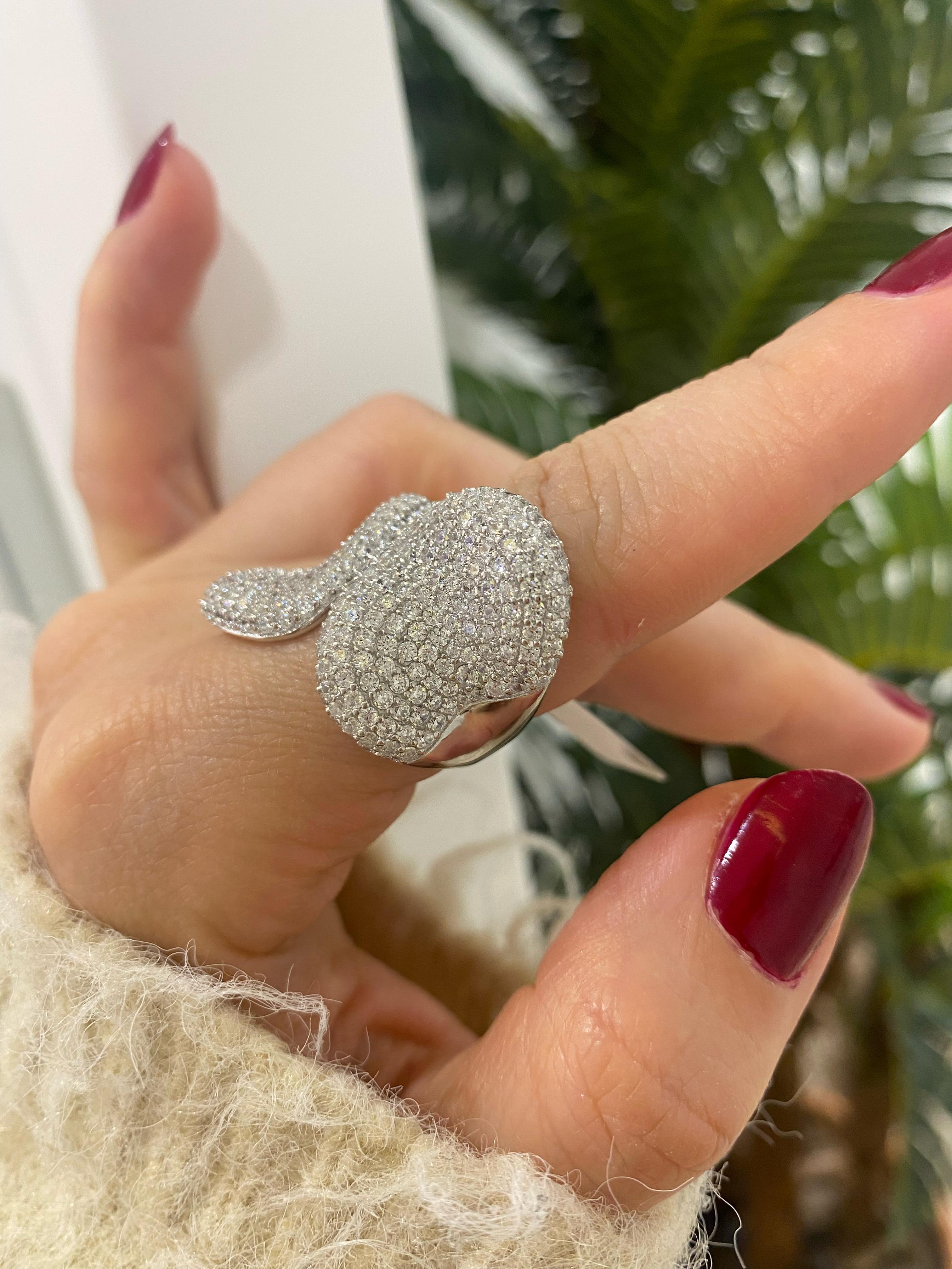 Kadın Gümüş İthal Zirkon Taşlı Tasarım Yüzük