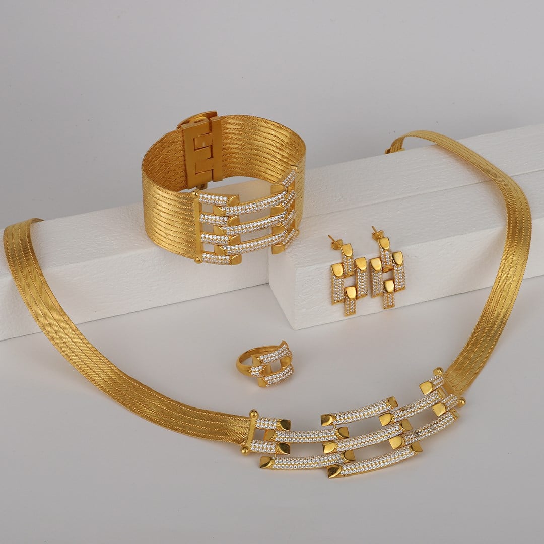 Kadın Gümüş Kaburga Altın Kaplama Modeli Hasır Set