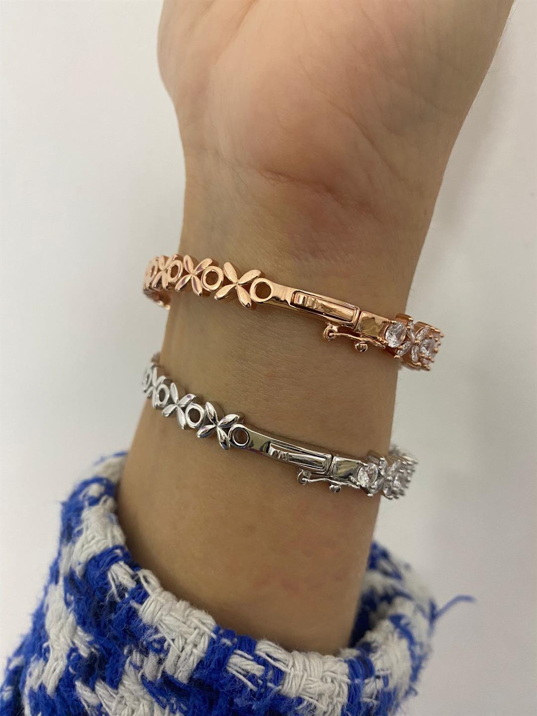 Kadın Gümüş Kelepçeli Markiz Çiçekli Bileklik