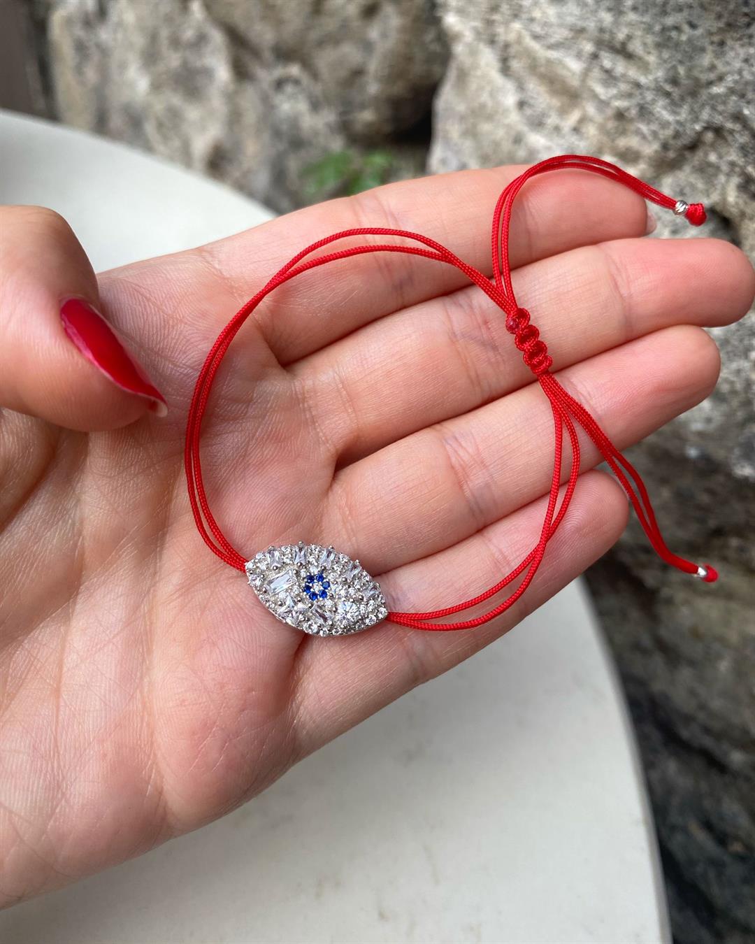 Kadın Gümüş Kırmızı İpli Baget Taşlı Göz Bileklik 0220