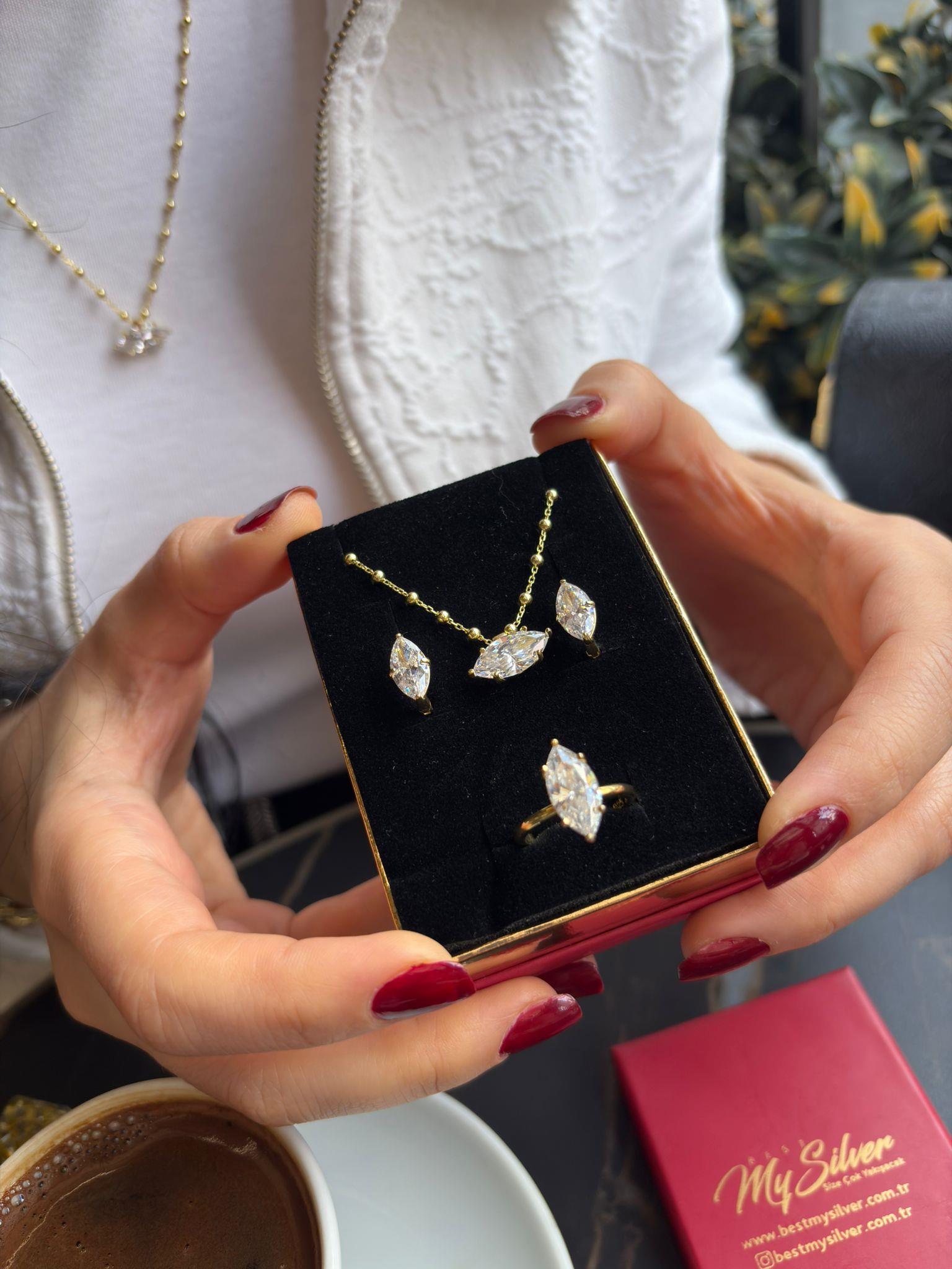 Kadın Gümüş Markiz Taşlı Set Takımı