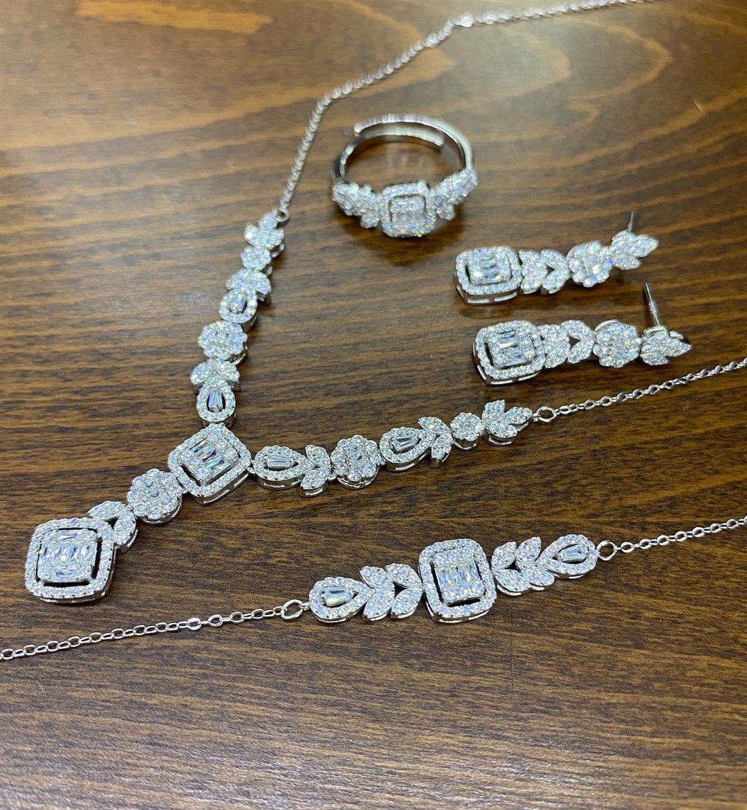 Kadın Gümüş Özel Seri İthal Baget Set