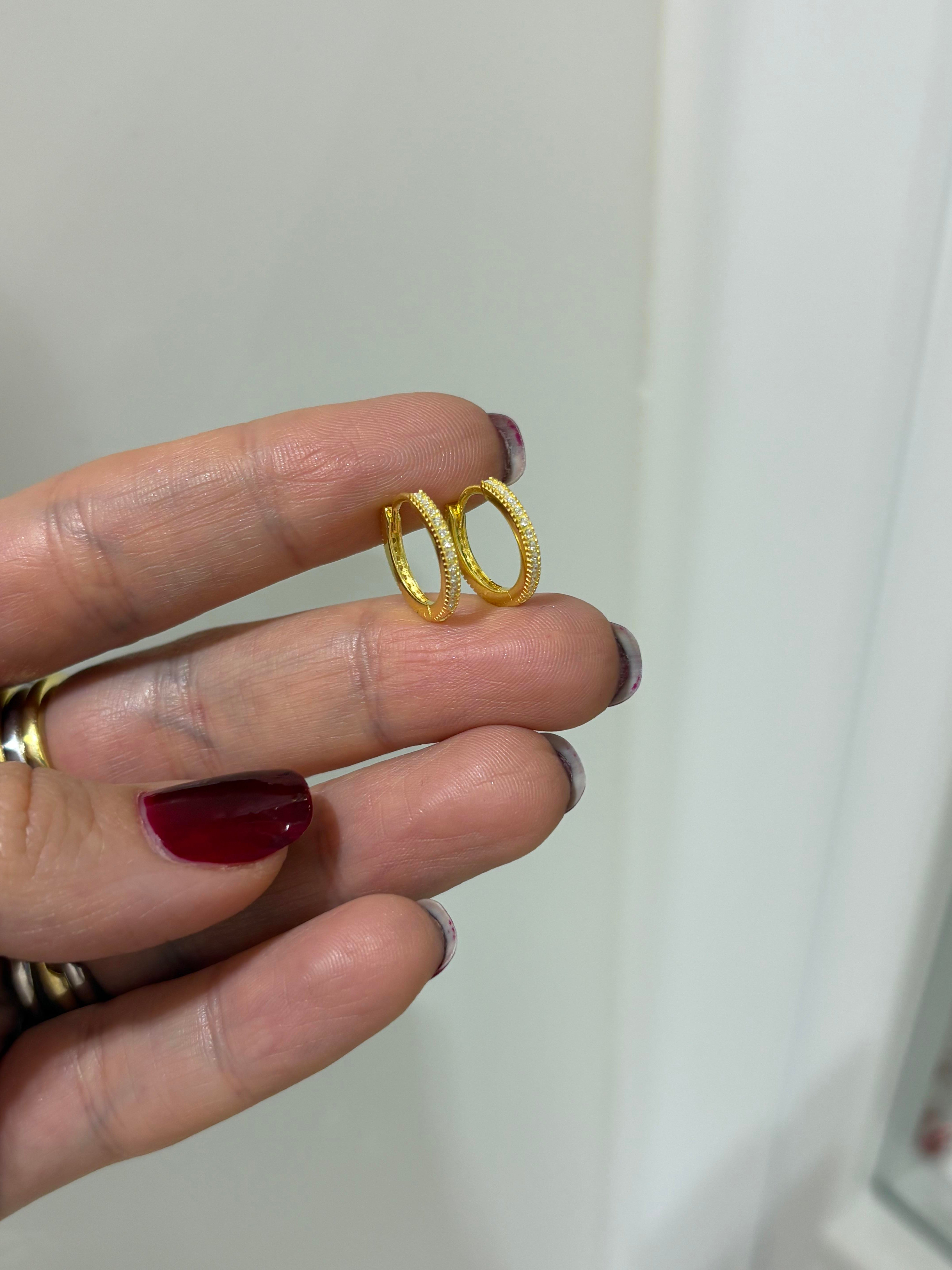 Kadın Gümüş Taşlı Halka Küpe