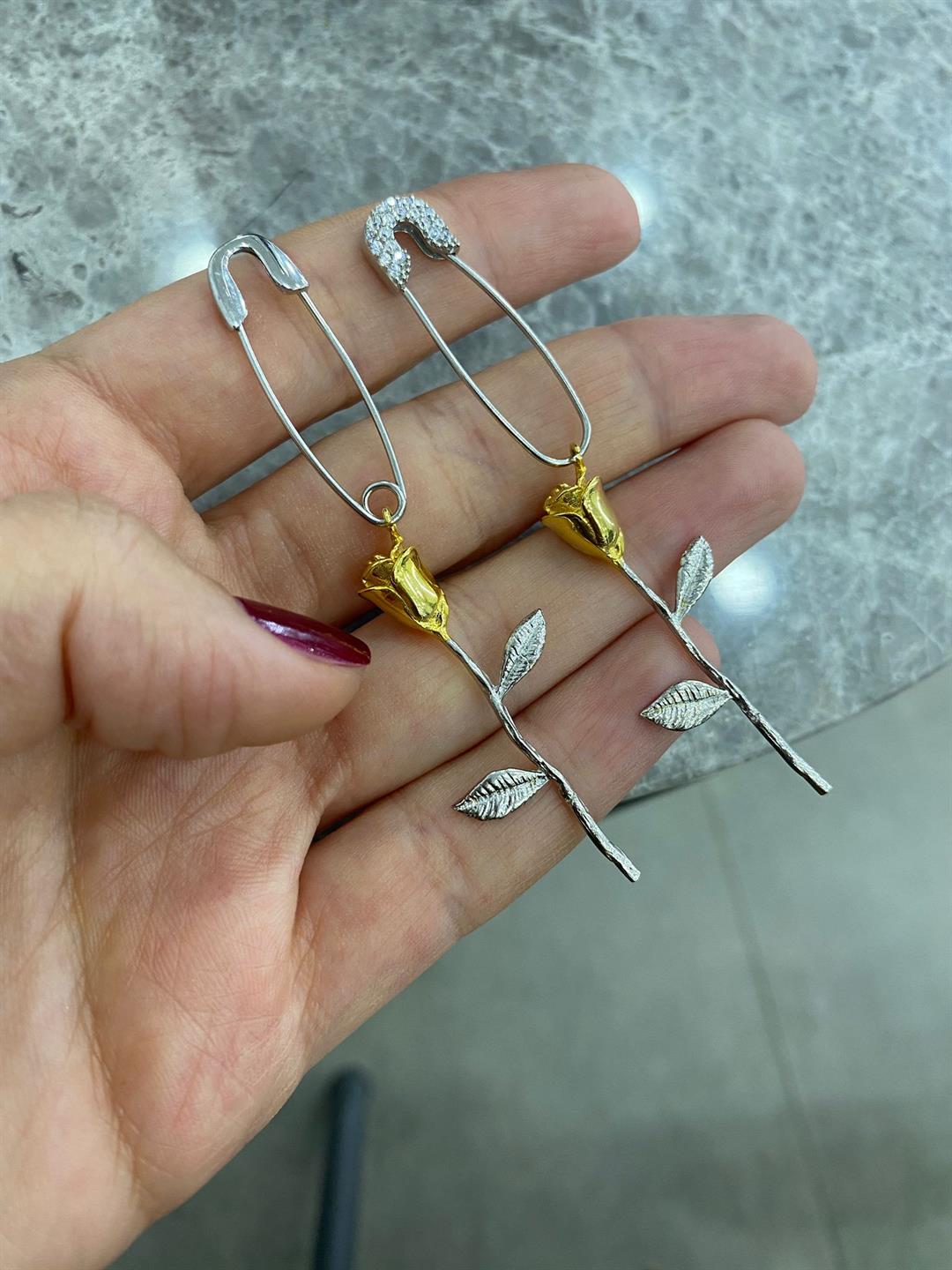 Kadın Gümüş Taşlı Şahmaran Şahsu Çengelli Küpe (TEK)