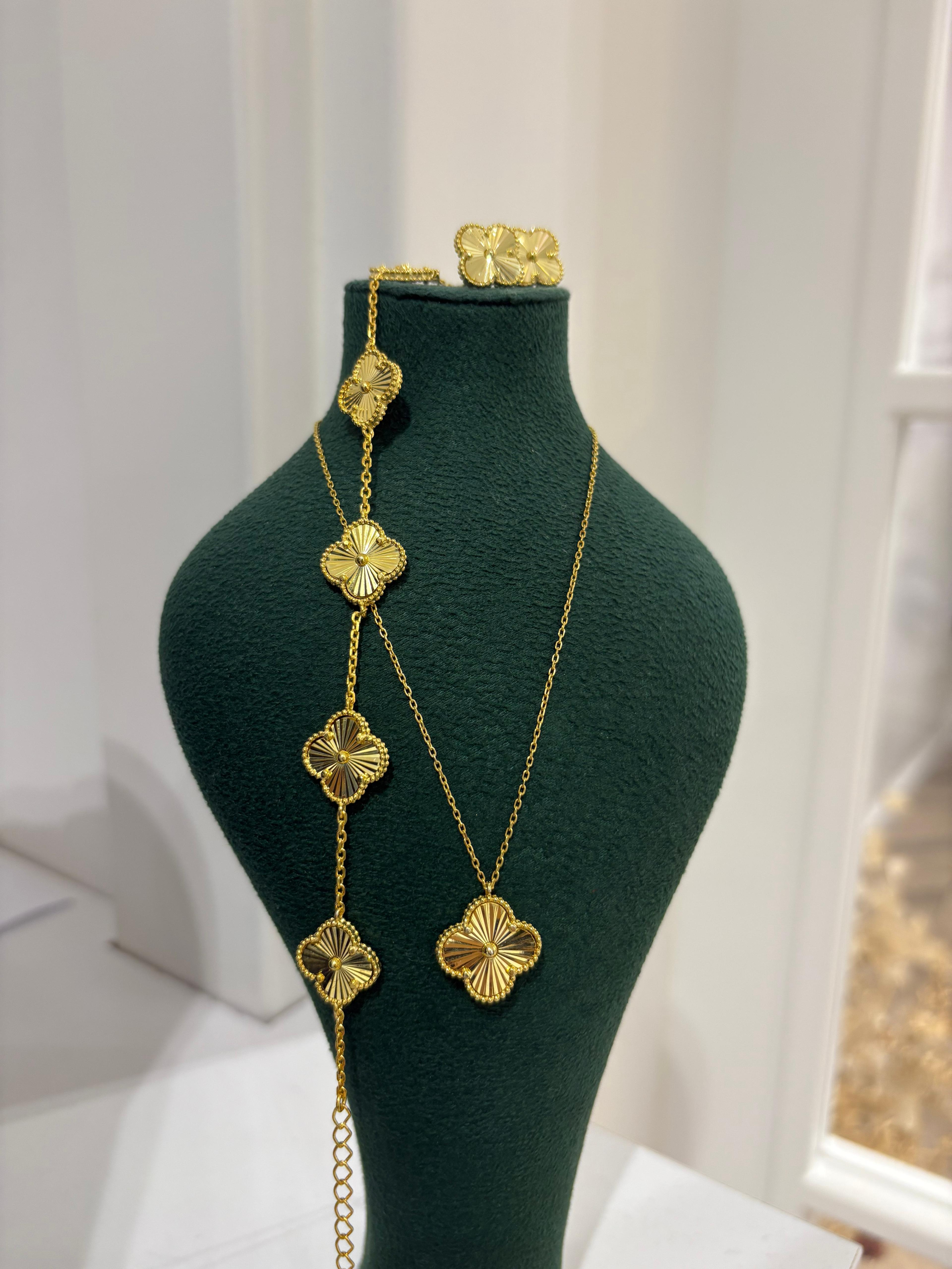 Kadın Gümüş Yonca Kolye Yonca Bileklik ve Küpe Seti