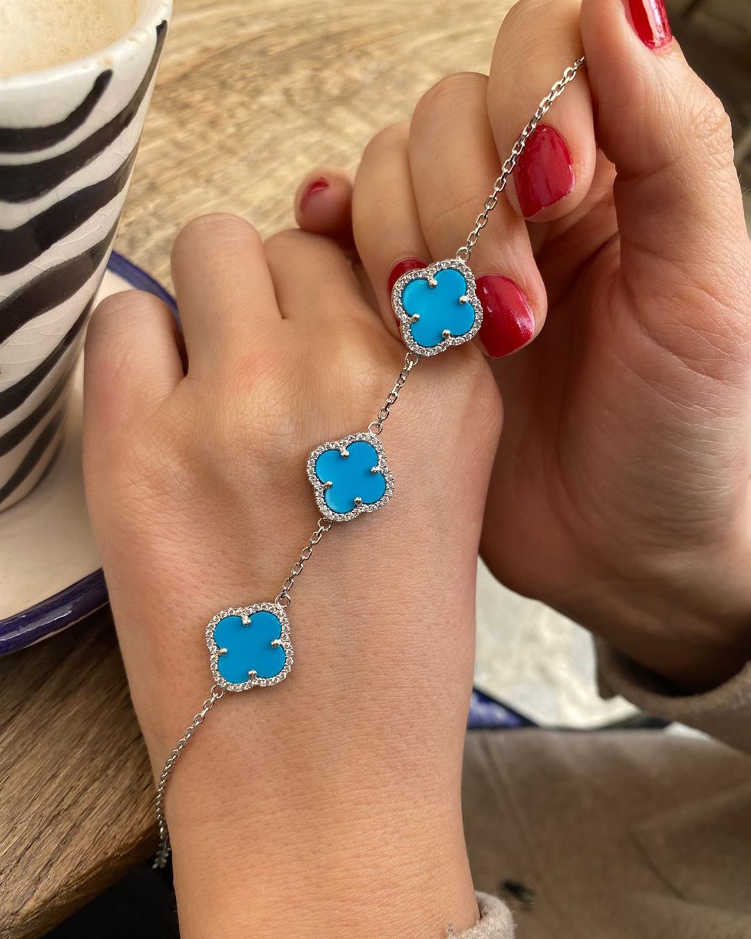 Kadın Gümüş Yoncalı Bileklik