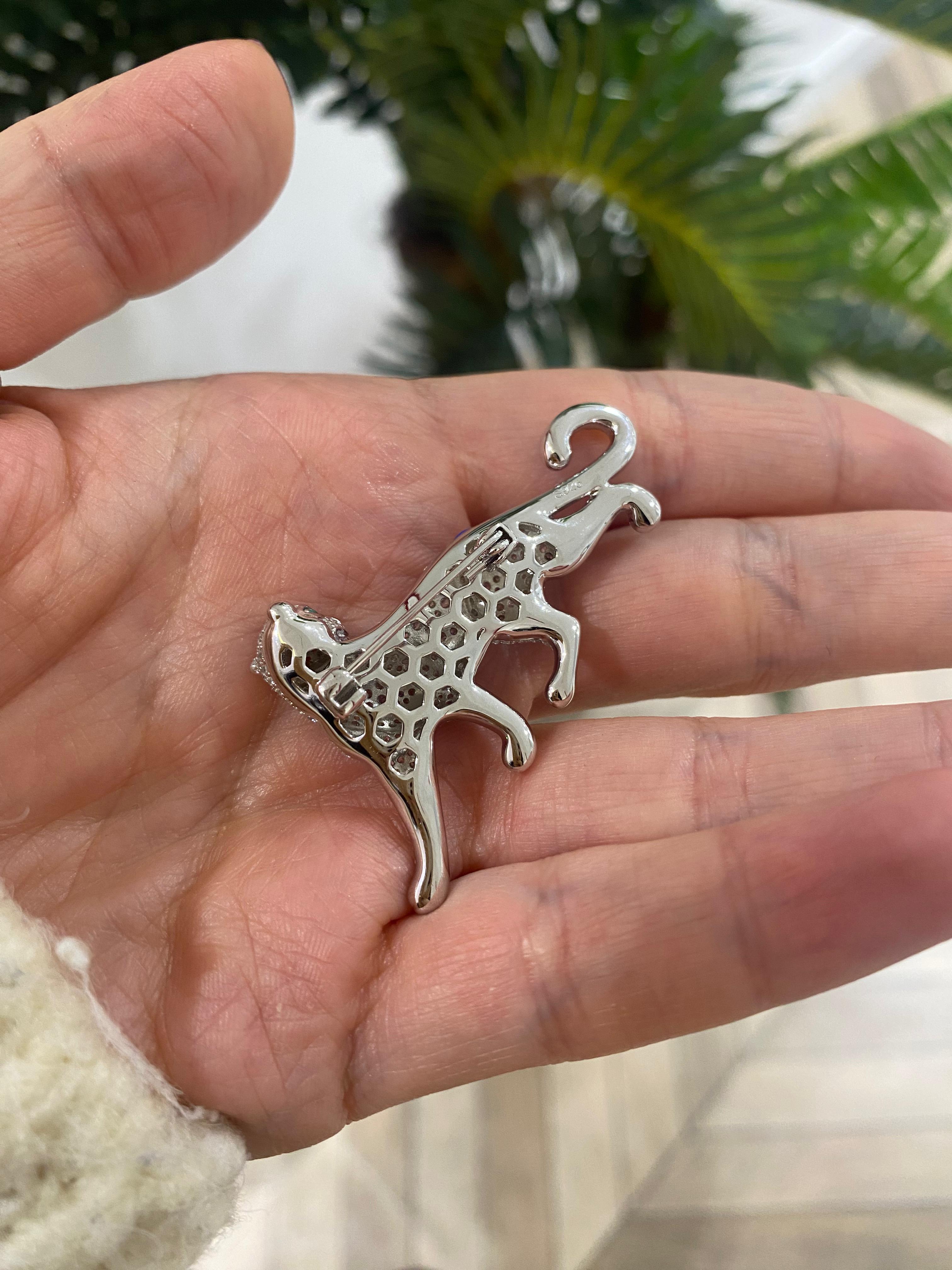 Kadın Gümüş Zirkon Taşlı Broş