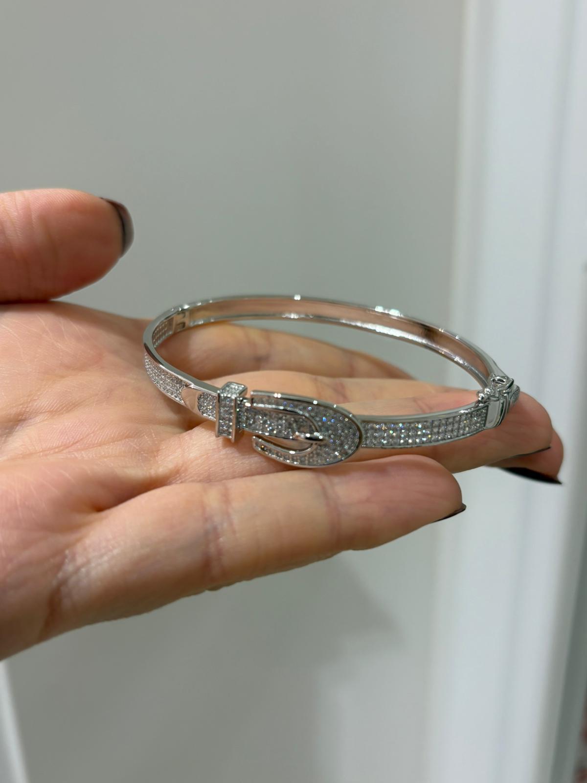 Kadın Gümüş Zirkon Taşlı Tasarım Kelepçe Bileklik 